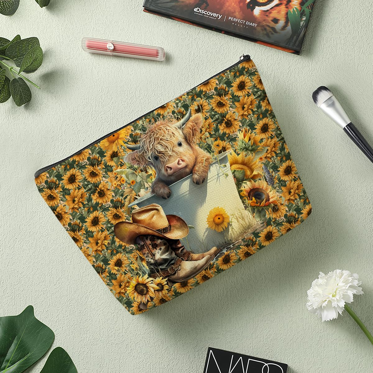 Western Sunflower Cow Makeup Bag - Cute Cow Print Cosmetic Pouch for Women & Girls - Perfect Gift for Cow Lovers (Mothers Day, Christmas, Birthday, Graduation) - Great for Travel, School & Daily Makeup Storage