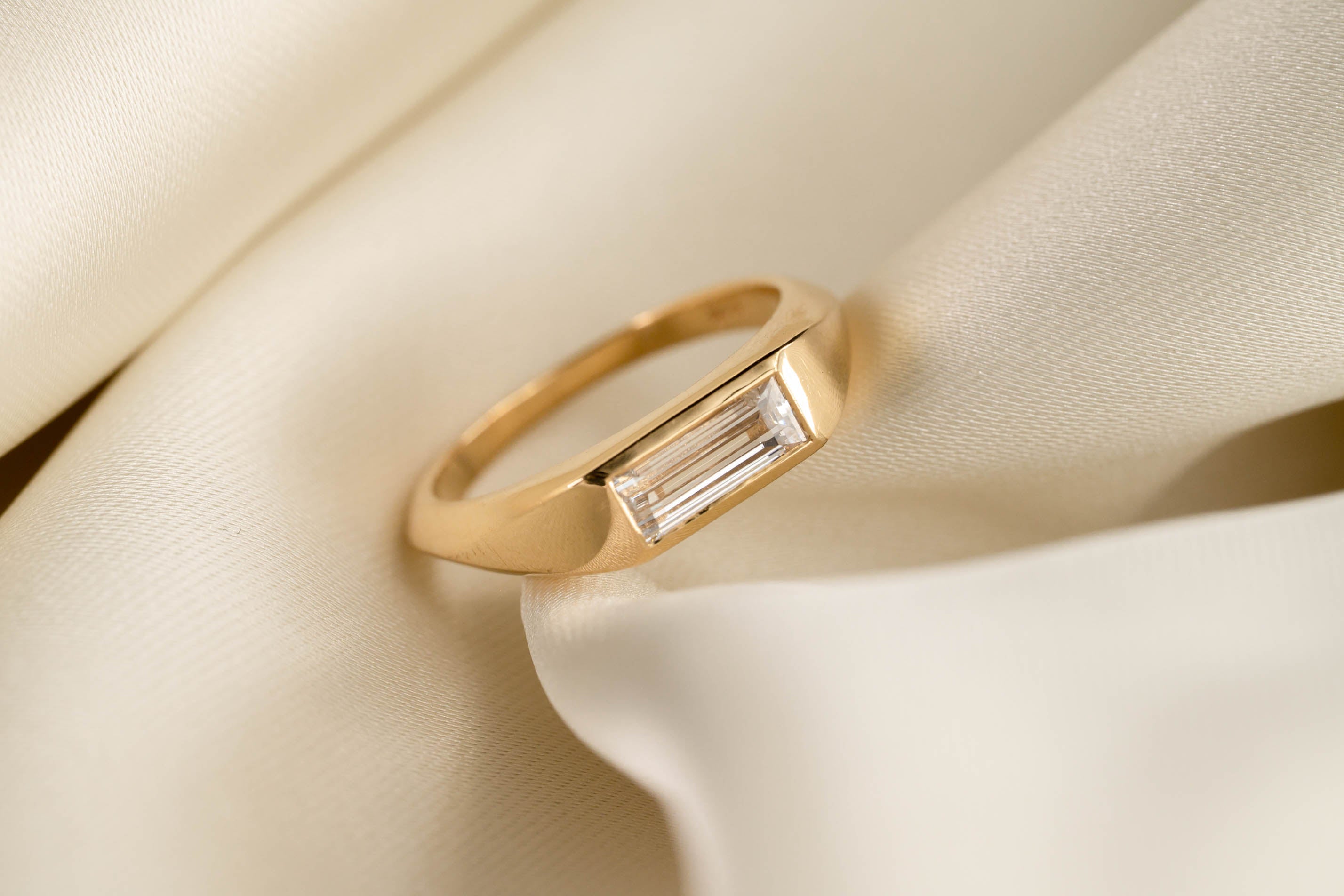 18K Yellow Gold Baguette Diamond Signet Ring - Elegant Jewelry for Women, Perfect for Weddings, Parties & Special Occasions