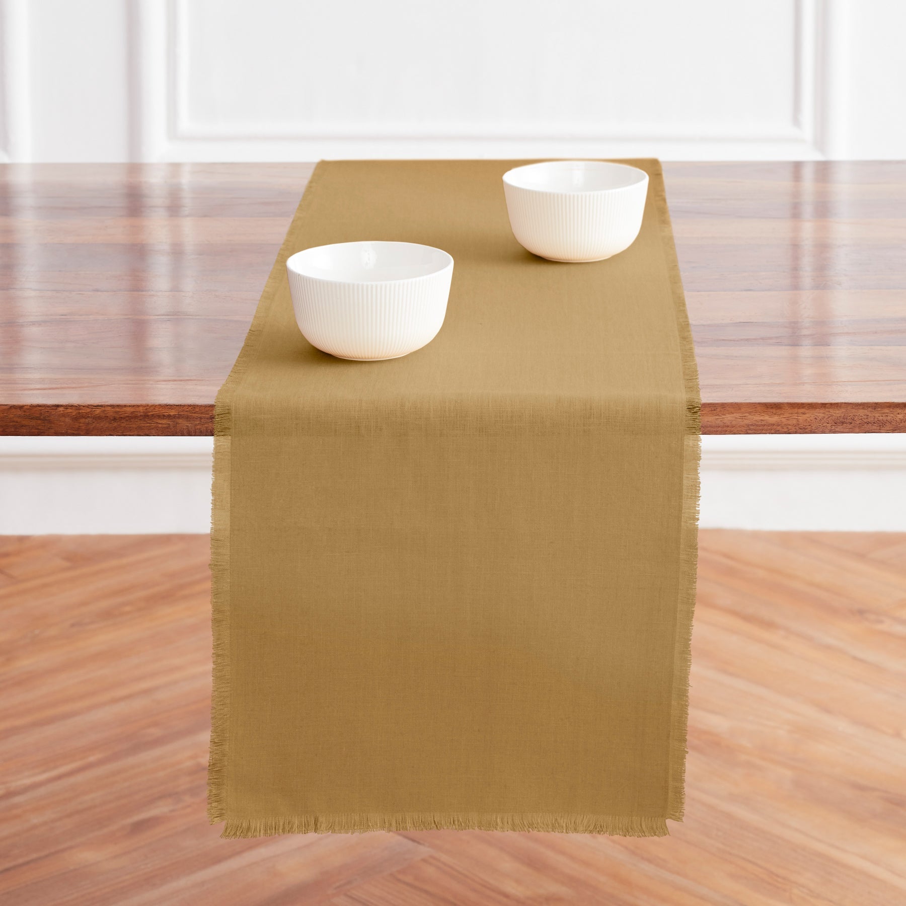 Elegant Fringe Table Runner for Dining Room Decor - Perfect for Weddings, Parties, and Home Decoration