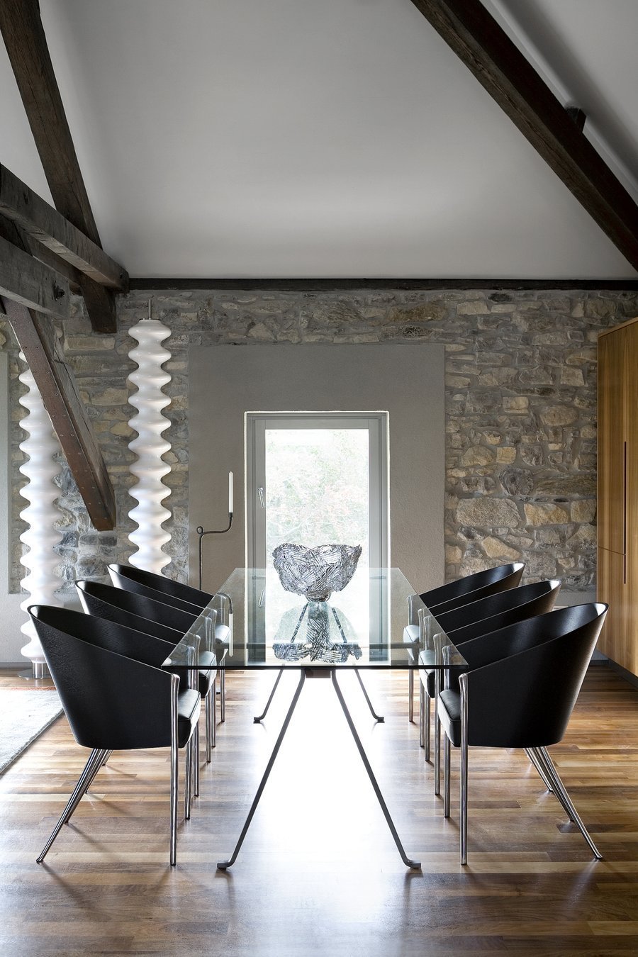 Driade Frate Dining Table - Modern Wooden Dining Room Table for 6, Perfect for Family Gatherings & Dinner Parties
