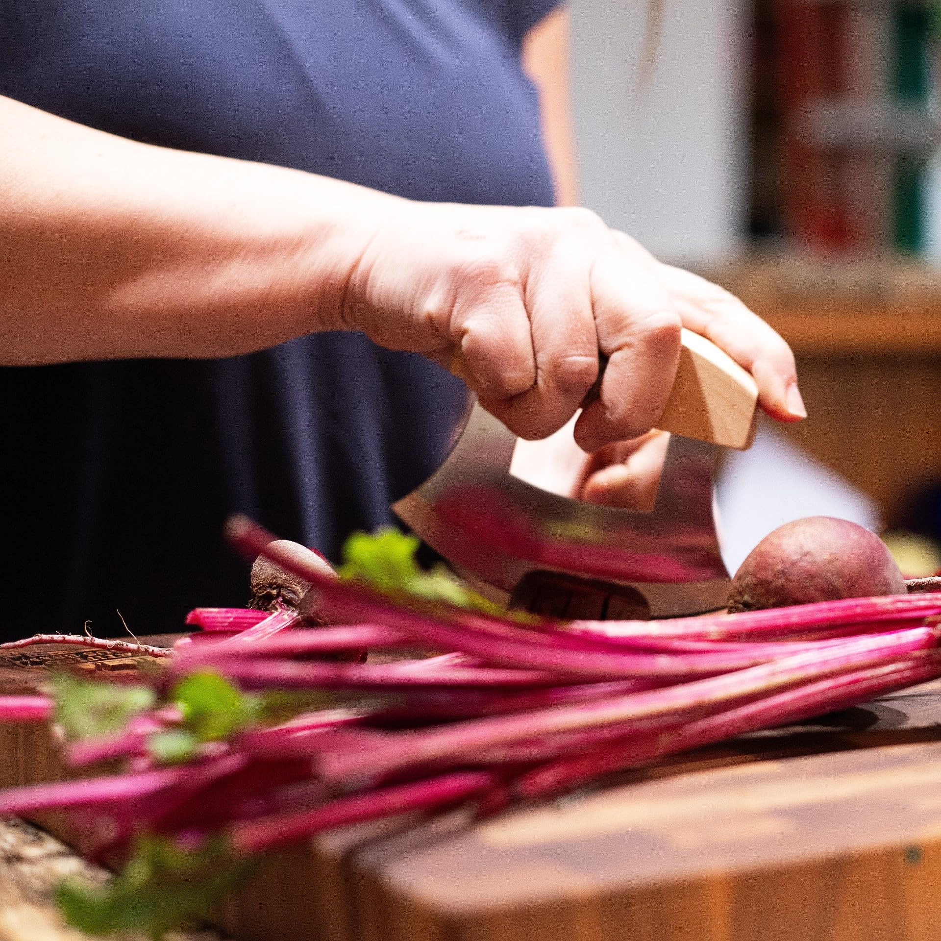 Lehman's ULU Crescent Rocker Knife - 6 Inch Curved Stainless Steel Blade for Chopping and Mincing - Perfect for Salad, Fruit, Vegetables & Herbs - Ideal for Kitchen Prep, Camping & Outdoor Cooking