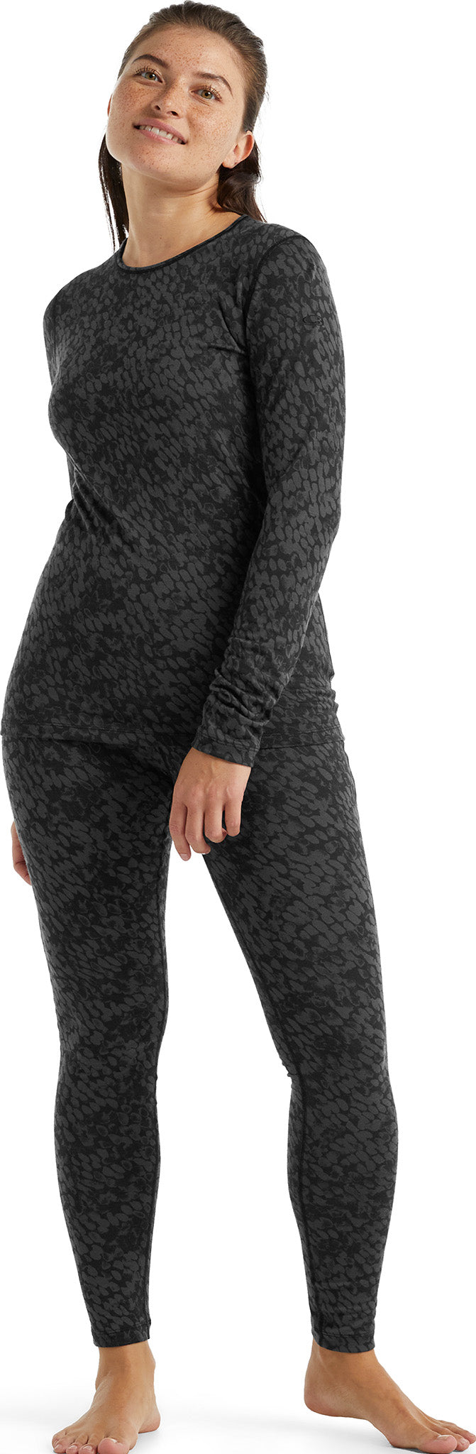 200 Oasis Forest Shadows Long Sleeve Baselayer for Women - Moisture Wicking Thermal Underwear for Hiking, Skiing & Cold Weather Activities