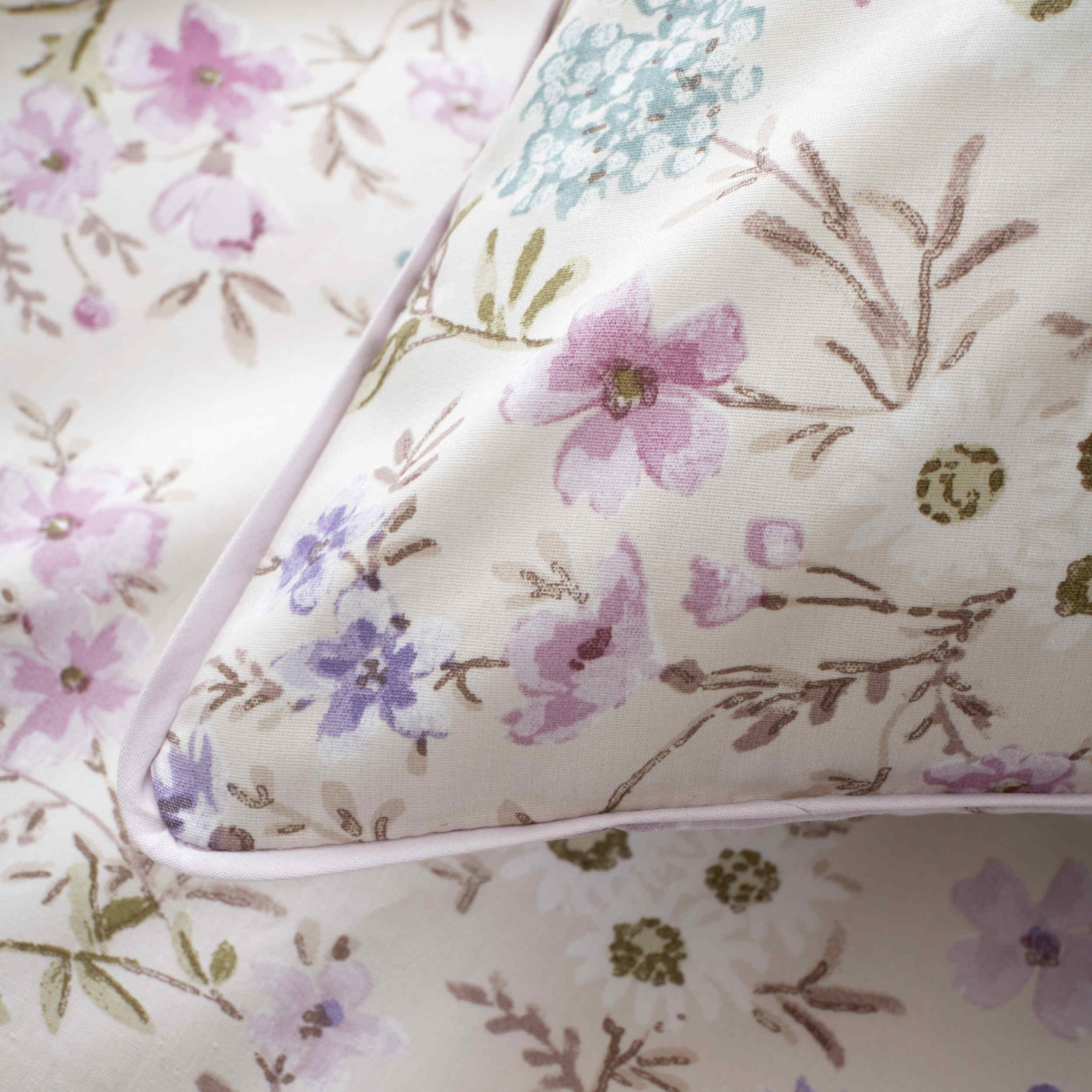 Bianca Ditsy Floral Duvet Cover Set - Queen Size, 100% Cotton, Soft & Breathable Bedding - Perfect for Master Bedroom, Guest Room & Cozy Home Decor (Lilac)