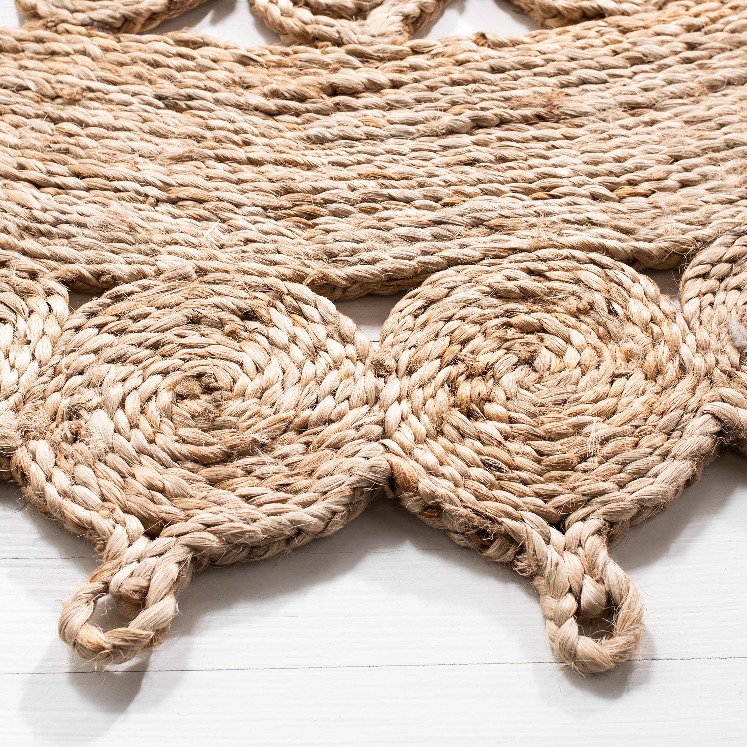 SAFAVIEH Handmade Natural Fiber Round Jute Area Rug 7' Round - Boho Farmhouse Style for Living Room, Bedroom & Dining Room Decor