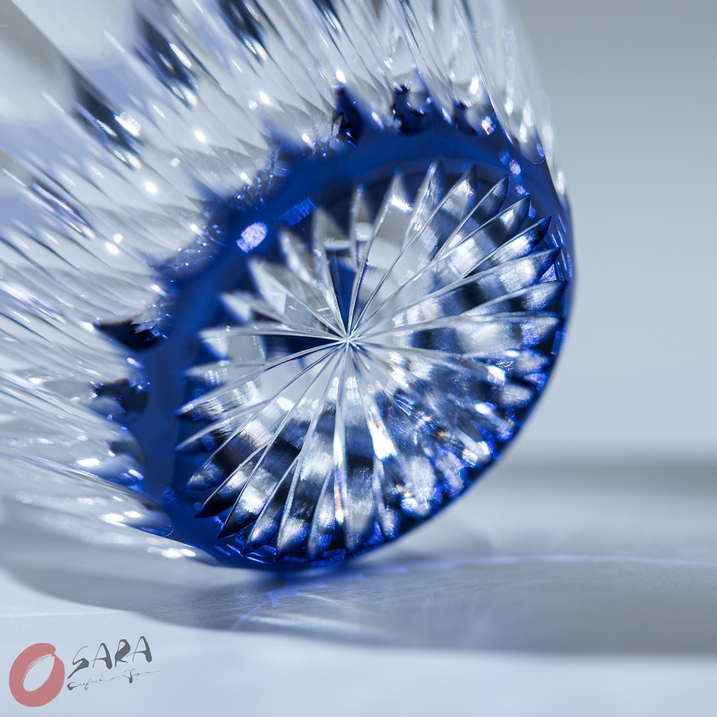 Premium KAGAMI Crystal Sake Glass Set - Elegant Chrysanthemum Design - Japanese Style Drinking Cups for Sake, Wine & Cocktails - Perfect for Gifts, Dinner Parties & Home Bar Decor