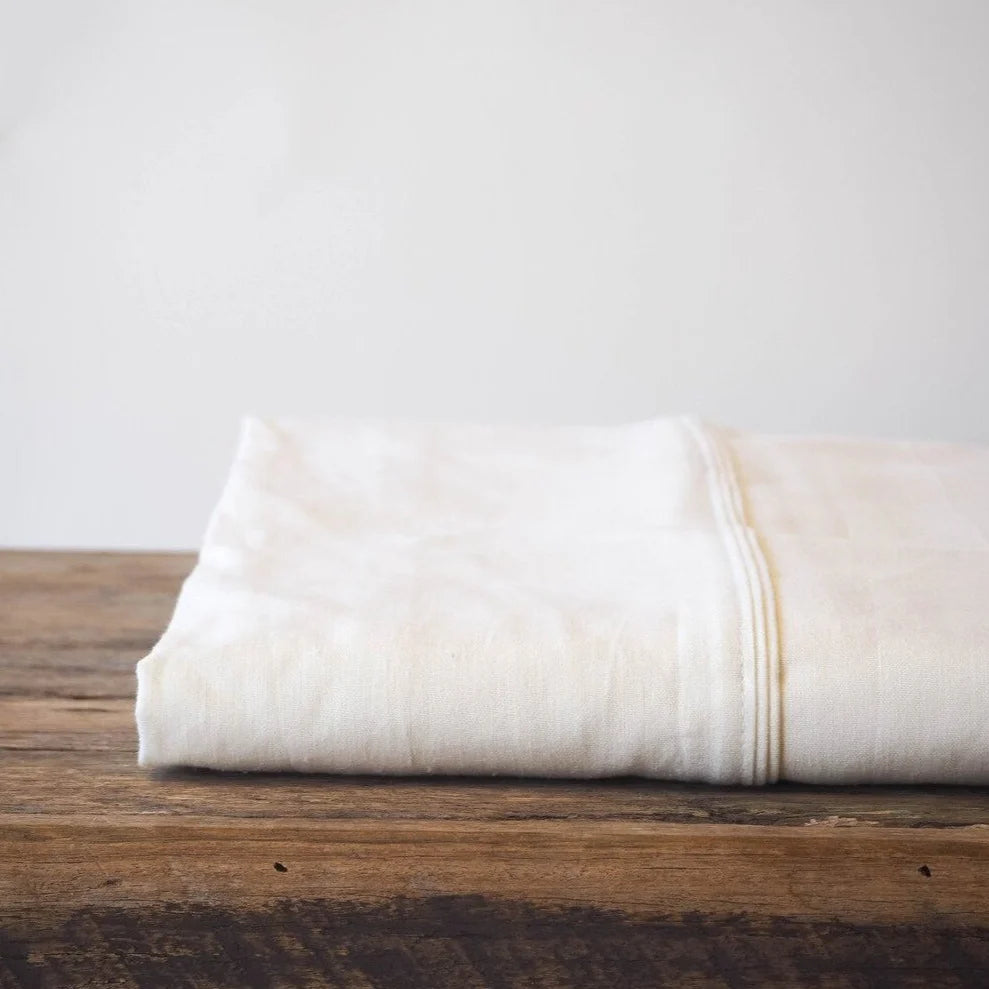 Organic Hemp & Cotton Blend Double Flat Sheet - Soft, Breathable & Eco-Friendly Bedding for a Comfortable Night's Sleep - Perfect for Master Bedrooms, Guest Rooms & Dormitories