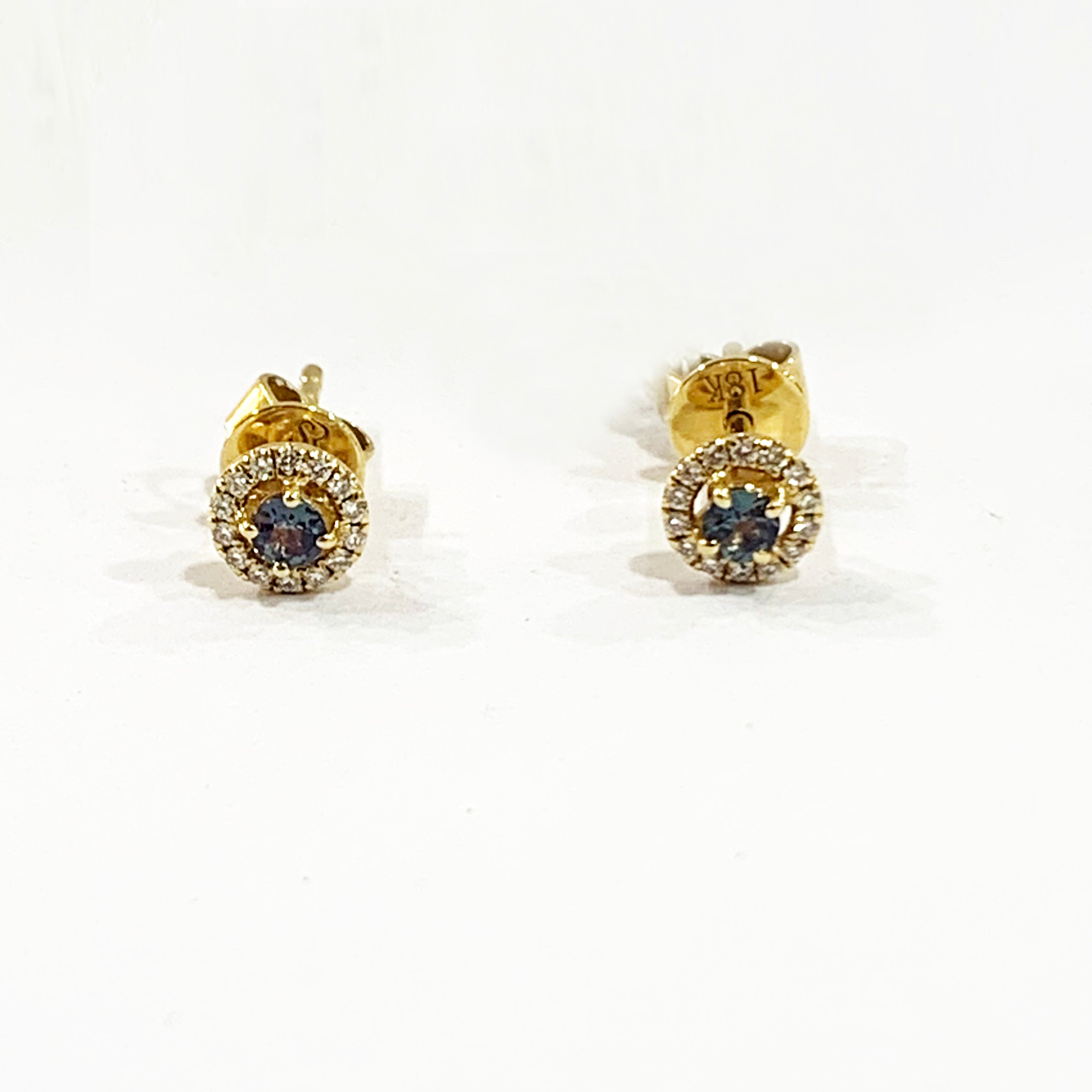 18K Yellow Gold Alexandrite Earrings – Dainty Stud Earrings for Women, Genuine Natural Alexandrite Gemstone Jewelry – Perfect for Weddings, Parties & Special Occasions