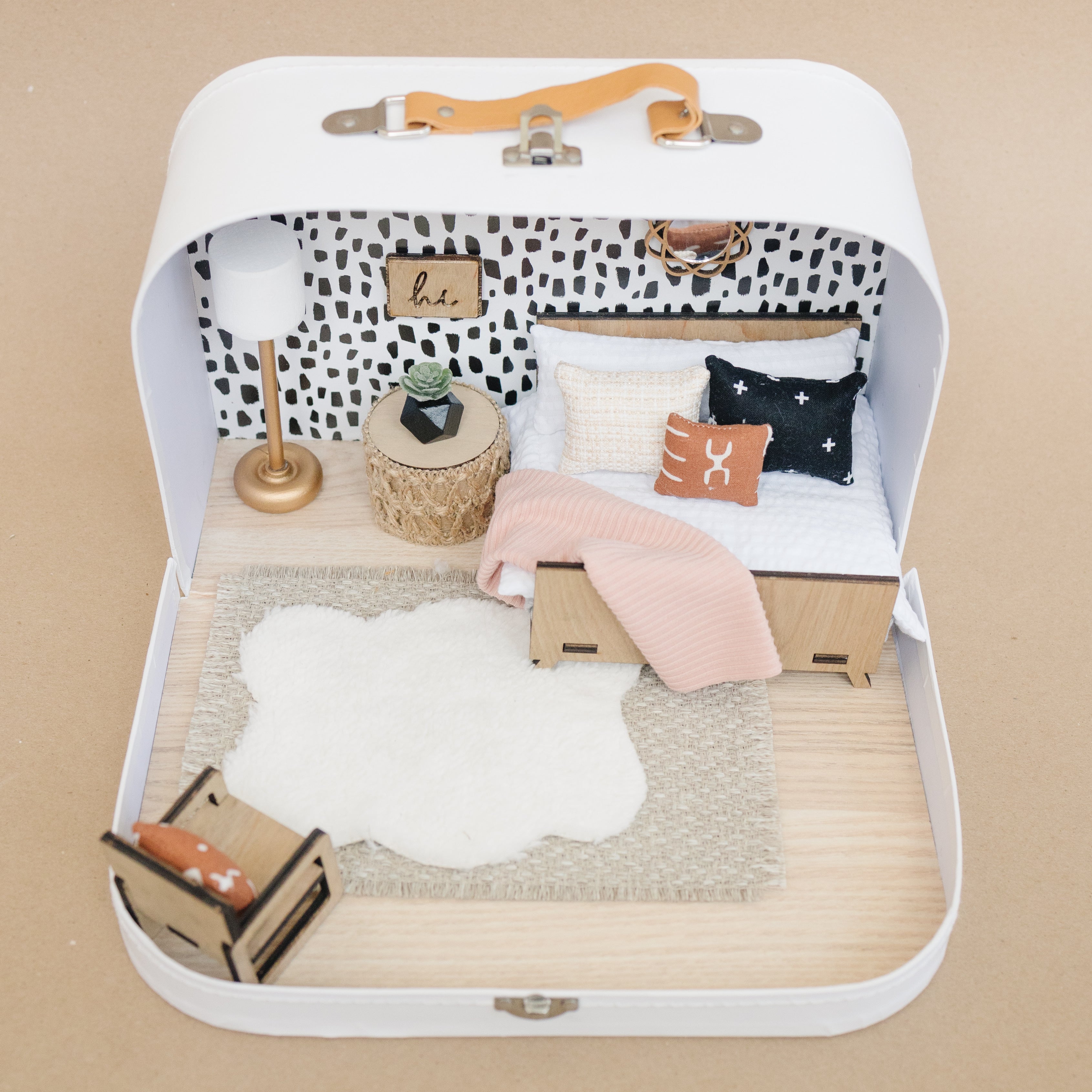 BLUSH BOX