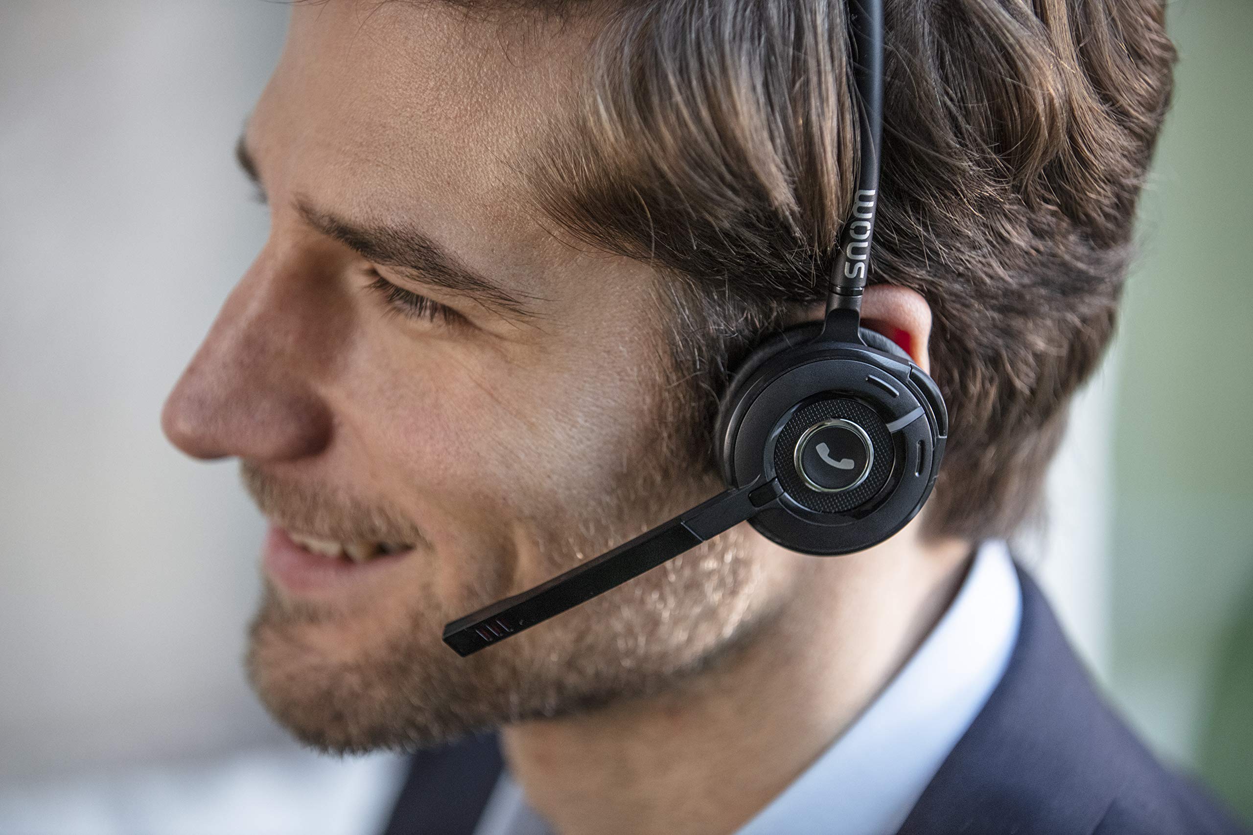 Snom A190 DECT Headset with Multicell Technology | HD Sound & Noise Reduction | Stand-Alone & Paired Modes | Handover & Roaming in Multi-Cell Setup | Perfect for Office, Call Center & Remote Work
