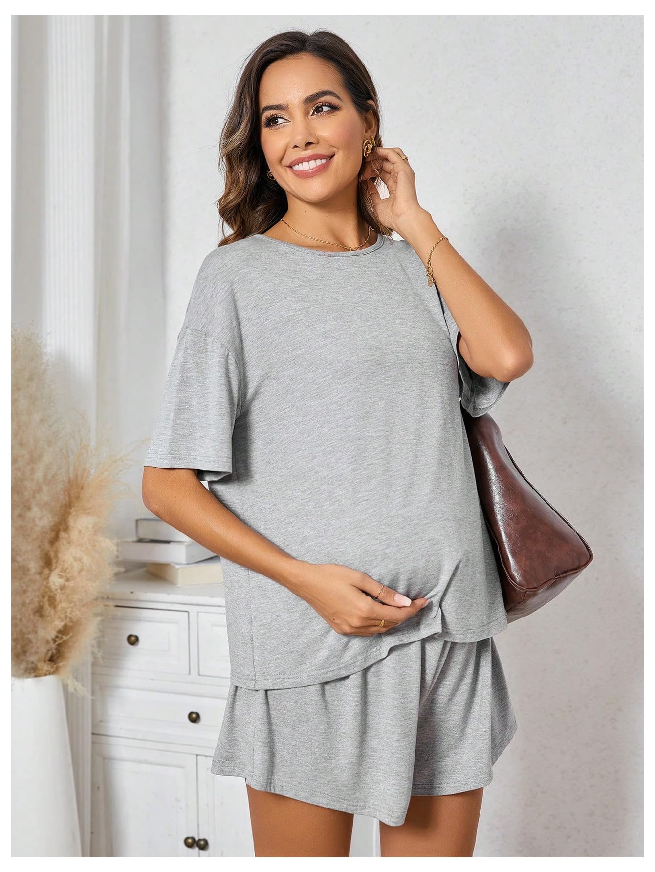 Verdusa Women's Maternity Pajama Set - 2 Piece Nursing Sleepwear with Drop Shoulder Top & Shorts | Soft Lounge Wear for Pregnancy & Breastfeeding Comfort