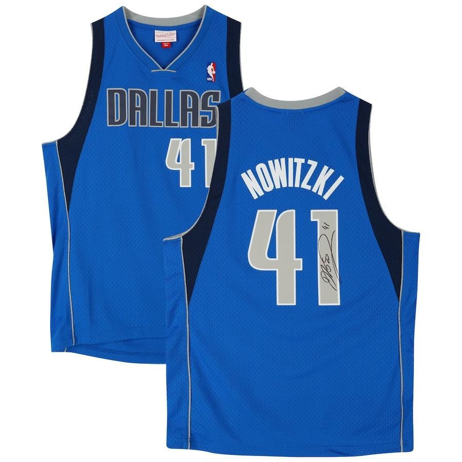 Dirk Nowitzki Autographed Dallas Mavericks 2010-11 Mitchell & Ness Hardwood Classics Swingman Jersey - Limited Edition NBA Memorabilia for Collectors & Fans - Perfect for Display, Gifting, and Game Day