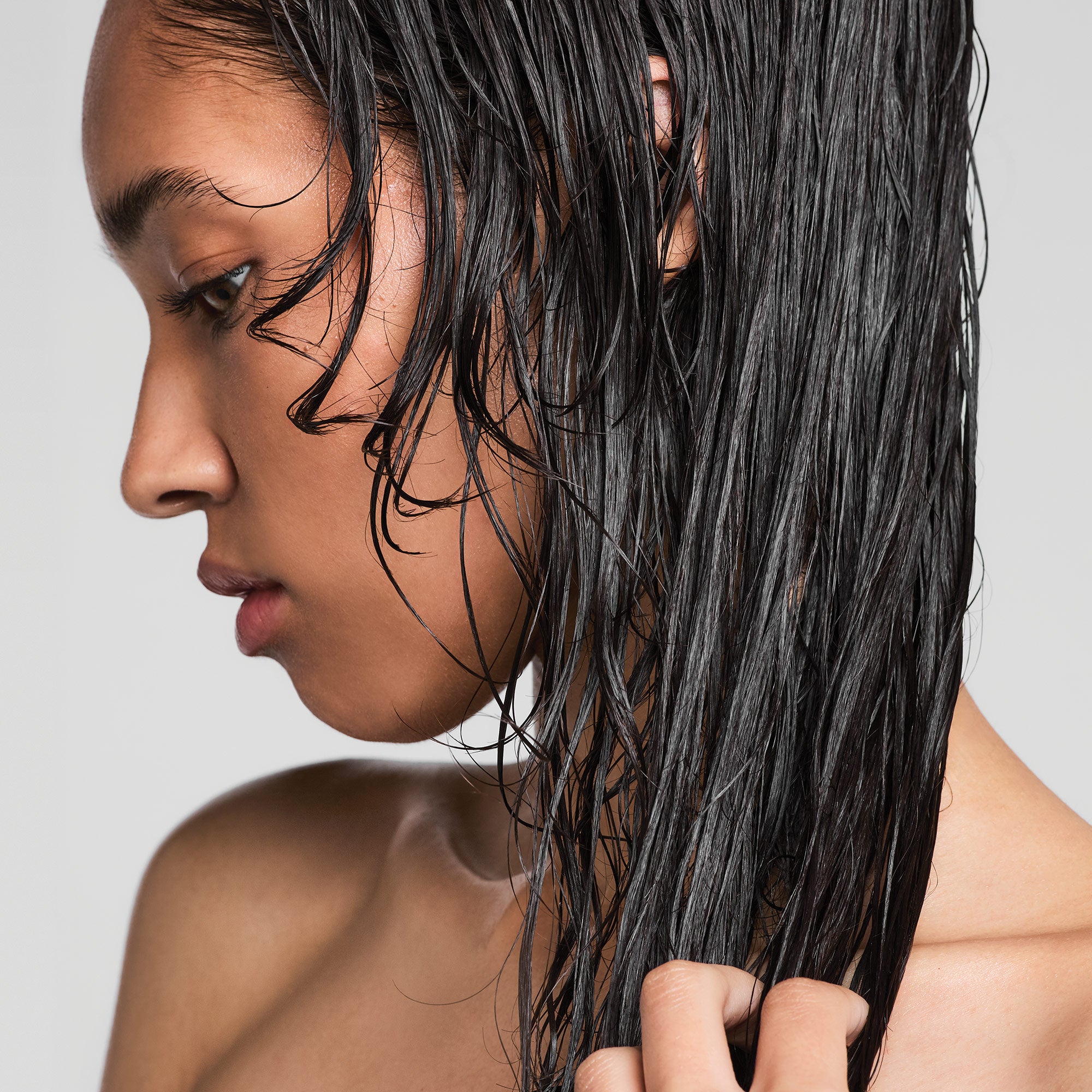 Clear Styling Glaze - Shine & Hold Hair Serum for Frizz Control & Smoothing - Perfect for Daily Styling, Heat Protection & Salon-Quality Finish