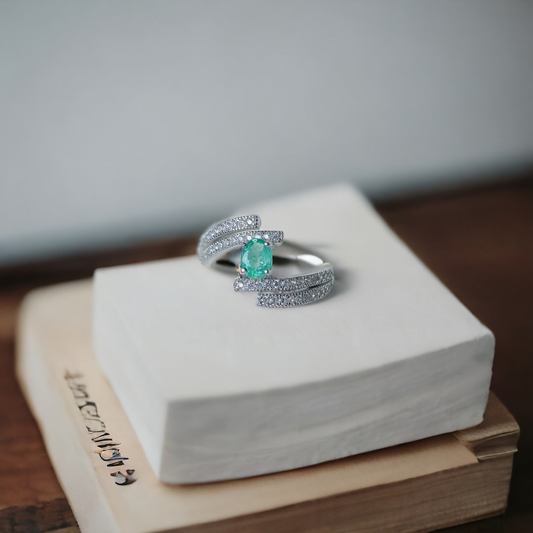 18K Platinum Emerald Statement Ring for Women - Elegant Green Gemstone Jewelry for Engagement, Wedding & Special Occasions | NS2405