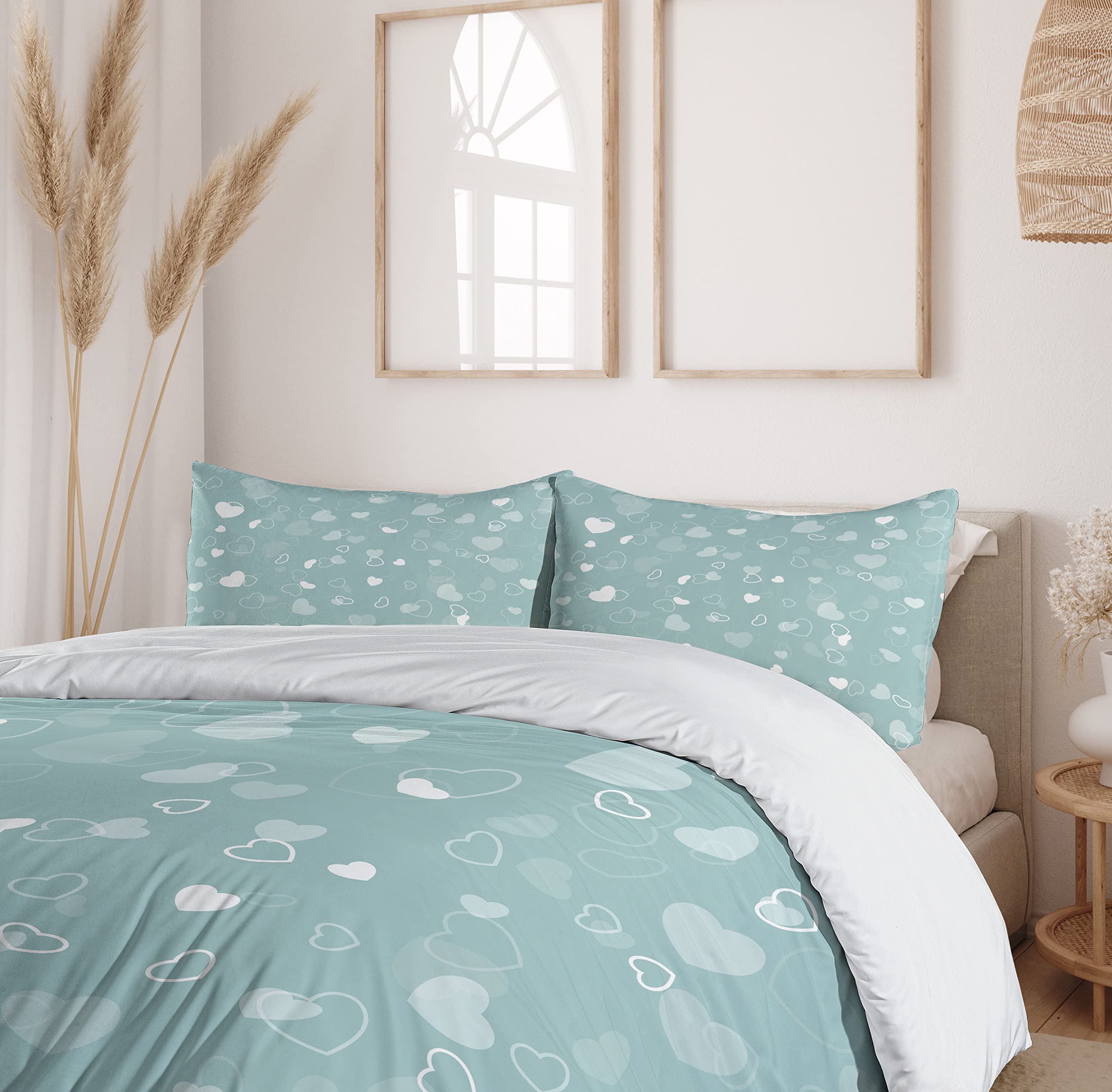 Ambesonne Seafoam Duvet Cover Set - Romantic Heart Motif Bedding with Abstract Design, 3-Piece King Size Set (Duvet Cover + 2 Pillow Shams) in Pale Blue Seafoam - Perfect for Valentine's Day Decor, Master Bedroom Makeover & Cozy Couples Retreat