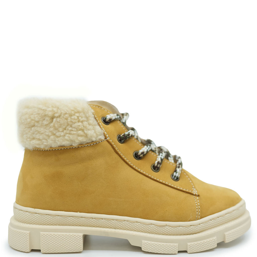 Baby Walker Tan Nubuck and Shearling Booties for Infants - Soft Leather First Walking Shoes with Warm Fleece Lining for Winter & Indoor Use