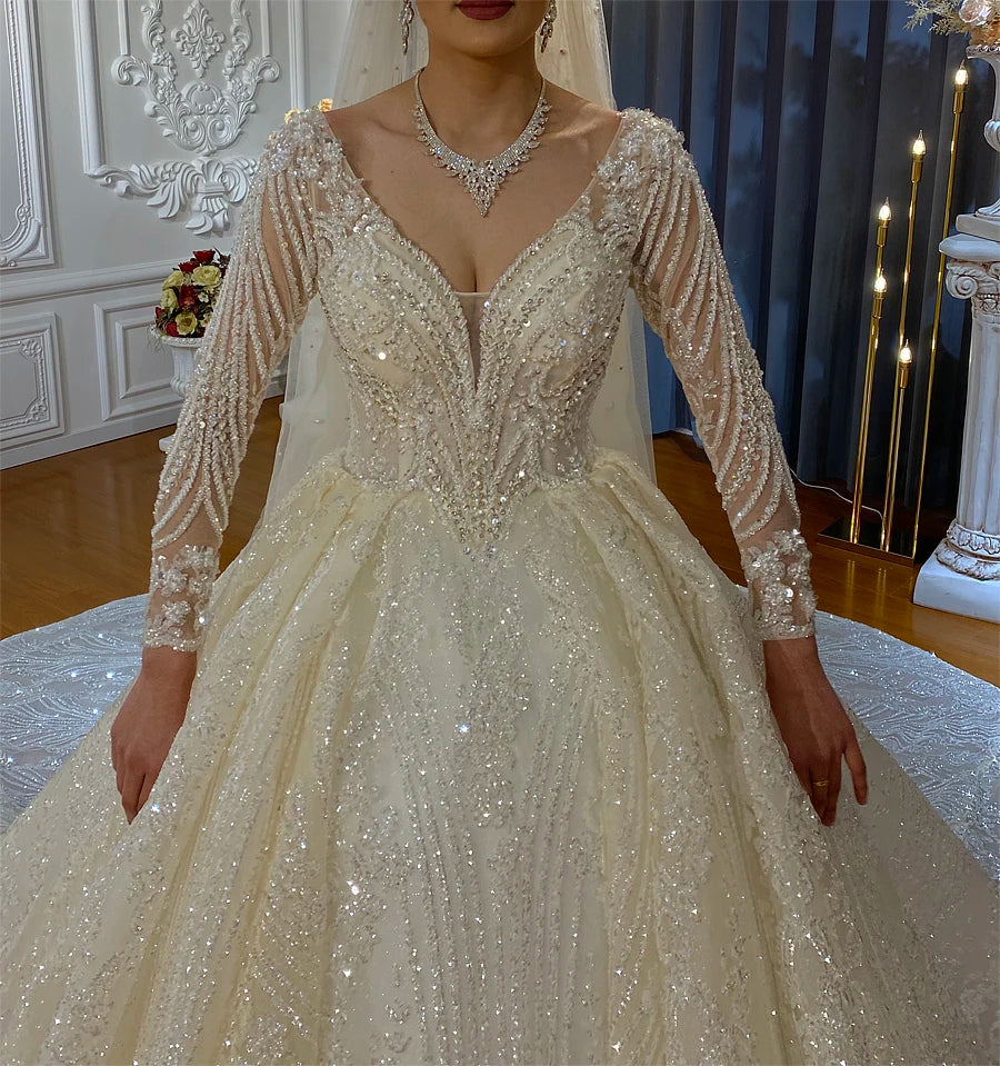 Elegant Luxury Wedding Dress with Flowing Long Train - Perfect for Bridal Ceremonies, Formal Events & Romantic Photos