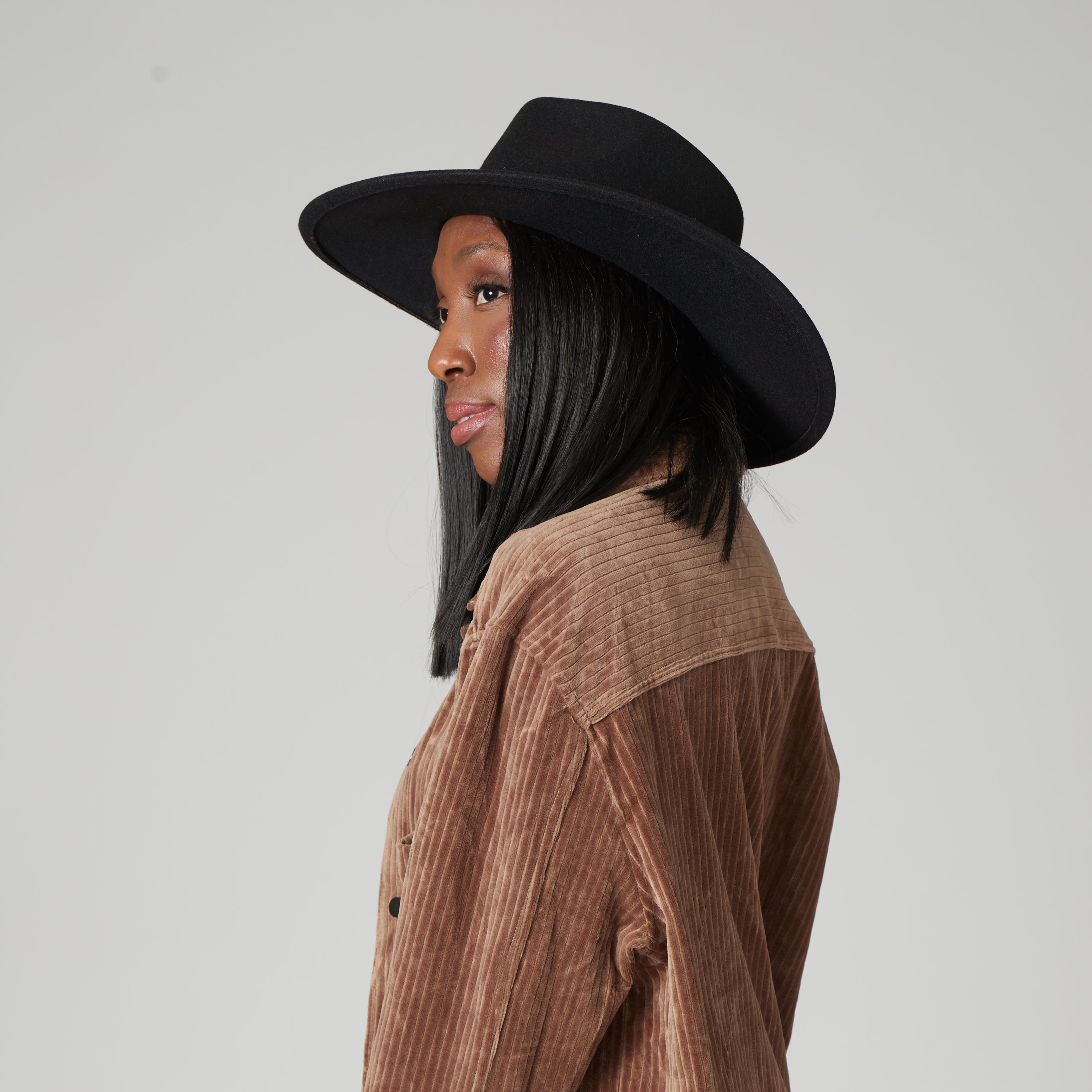 Stylish Faux Felt Wide Brim Fedora Hat for Women - Fashionable Sun Hat for Outdoor Activities, Beach, Travel & Summer Outfits