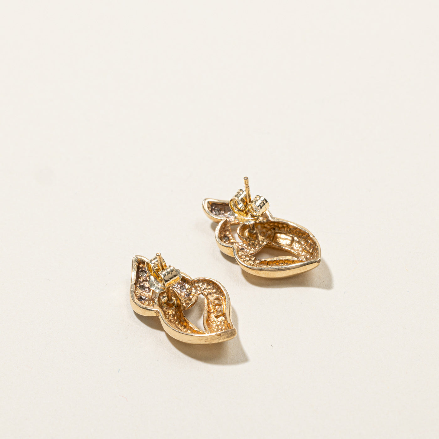 0.03ctw Diamond Interlocking Earrings for Women - Elegant & Durable 14K Gold Hoop Earrings for Everyday Wear & Special Occasions