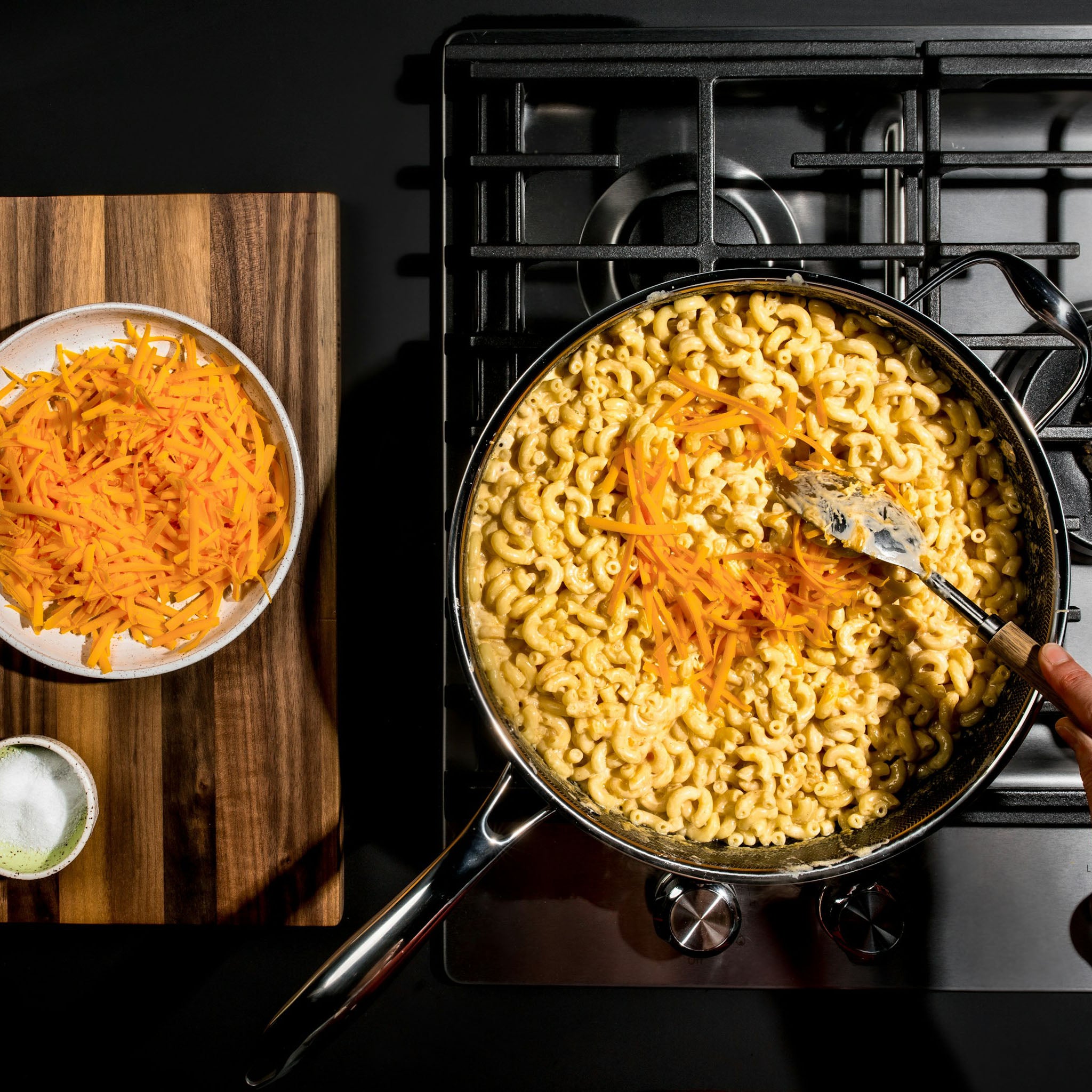 4.3L Hybrid Deep Sauté Pan with Lid - Nonstick Cookware for Frying, Braising & Stewing - Perfect for Gas, Electric & Induction Stoves - Ideal for Home Chefs & Professional Kitchens