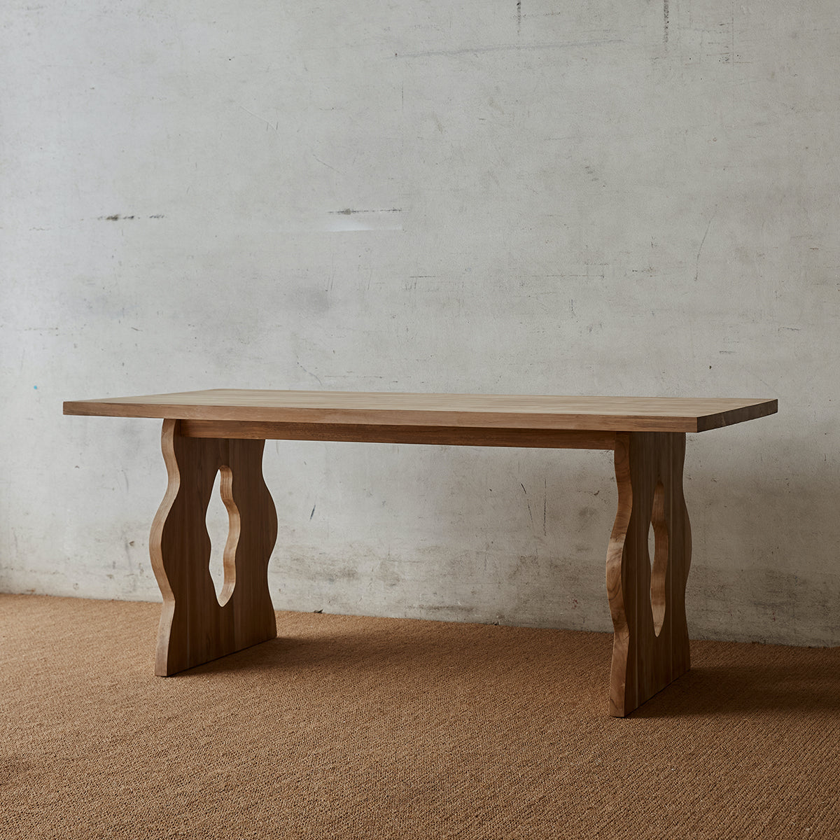 Elegant Earl Dining Table - Solid Wood Modern Kitchen Table for 6 - Perfect for Family Dinners & Entertaining Guests