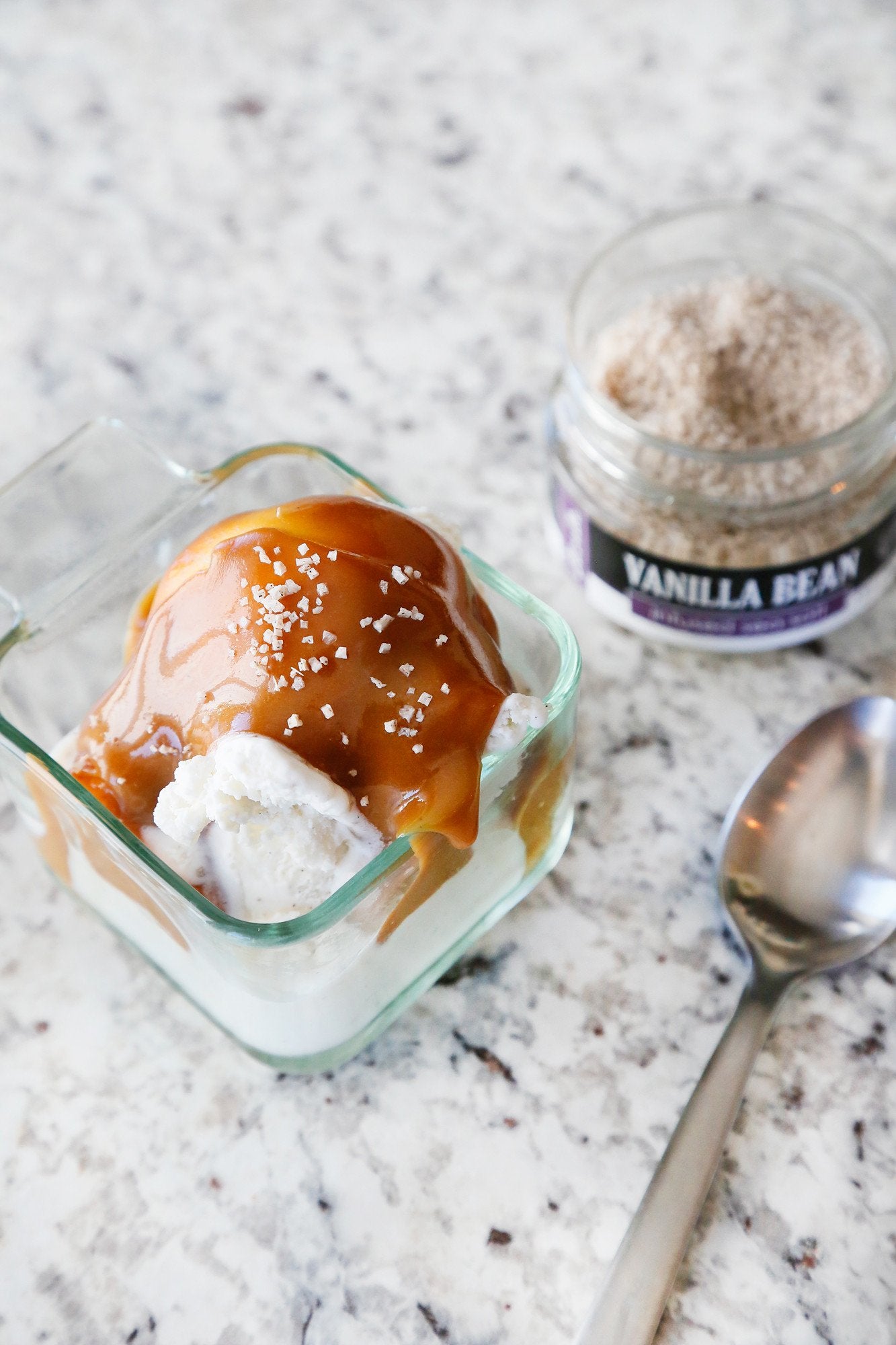 Organic Vanilla Bean Sea Salt - Gourmet Baking & Cooking Ingredient for Desserts, Coffee & Cocktails