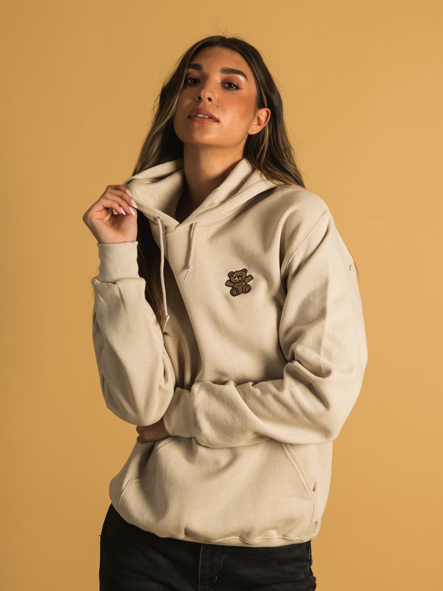 BEAR EMBROIDERED HOODIE - Soft Cotton Unisex Pullover Sweatshirt for Men & Women - Cozy Winter Fashion & Streetwear Style - Perfect for Casual Outfits, Outdoor Activities and Lounge Wear