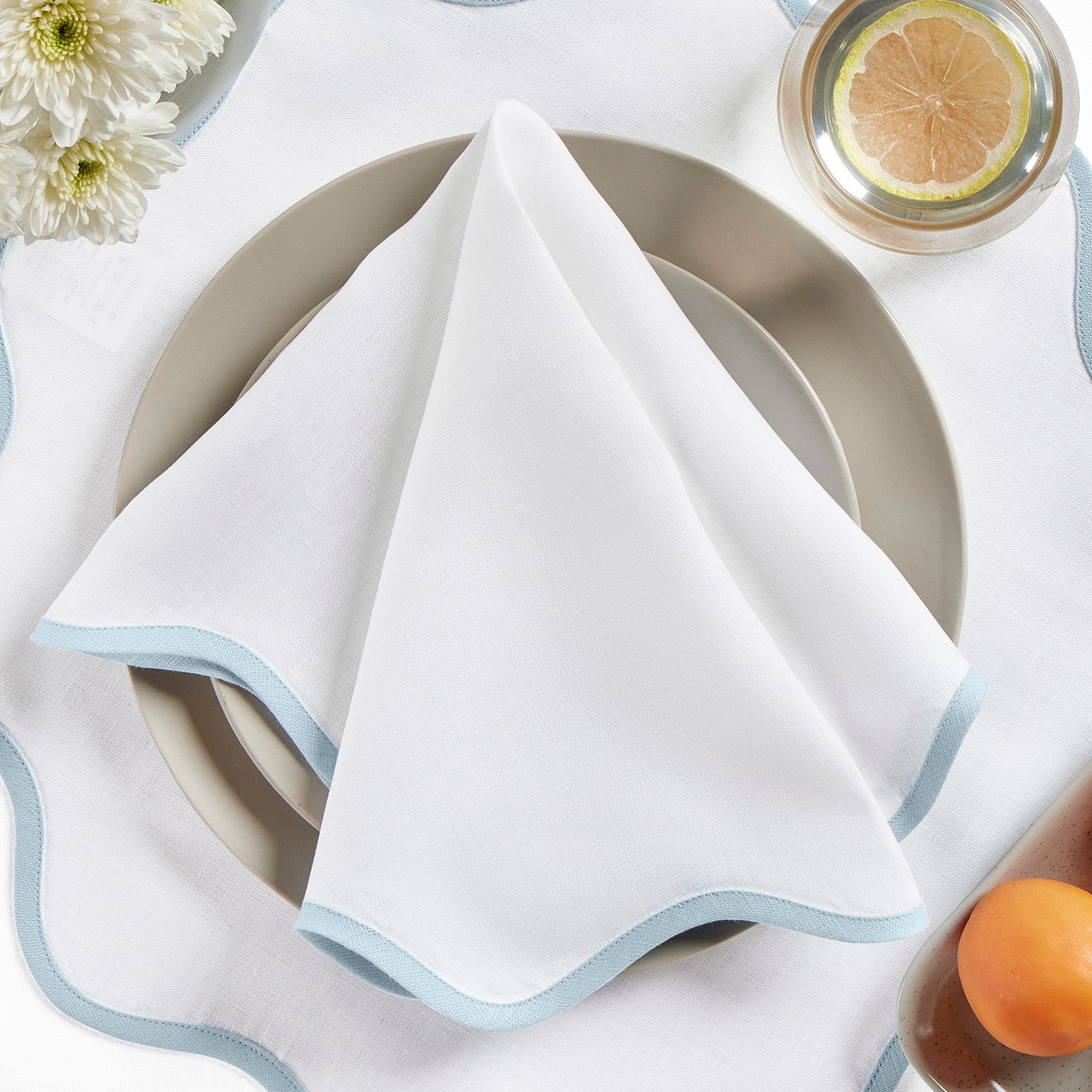 Giselle Scallop Edge Napkins - Set of 4 Premium Linen Dinner Napkins for Wedding, Party & Holiday Table Decor