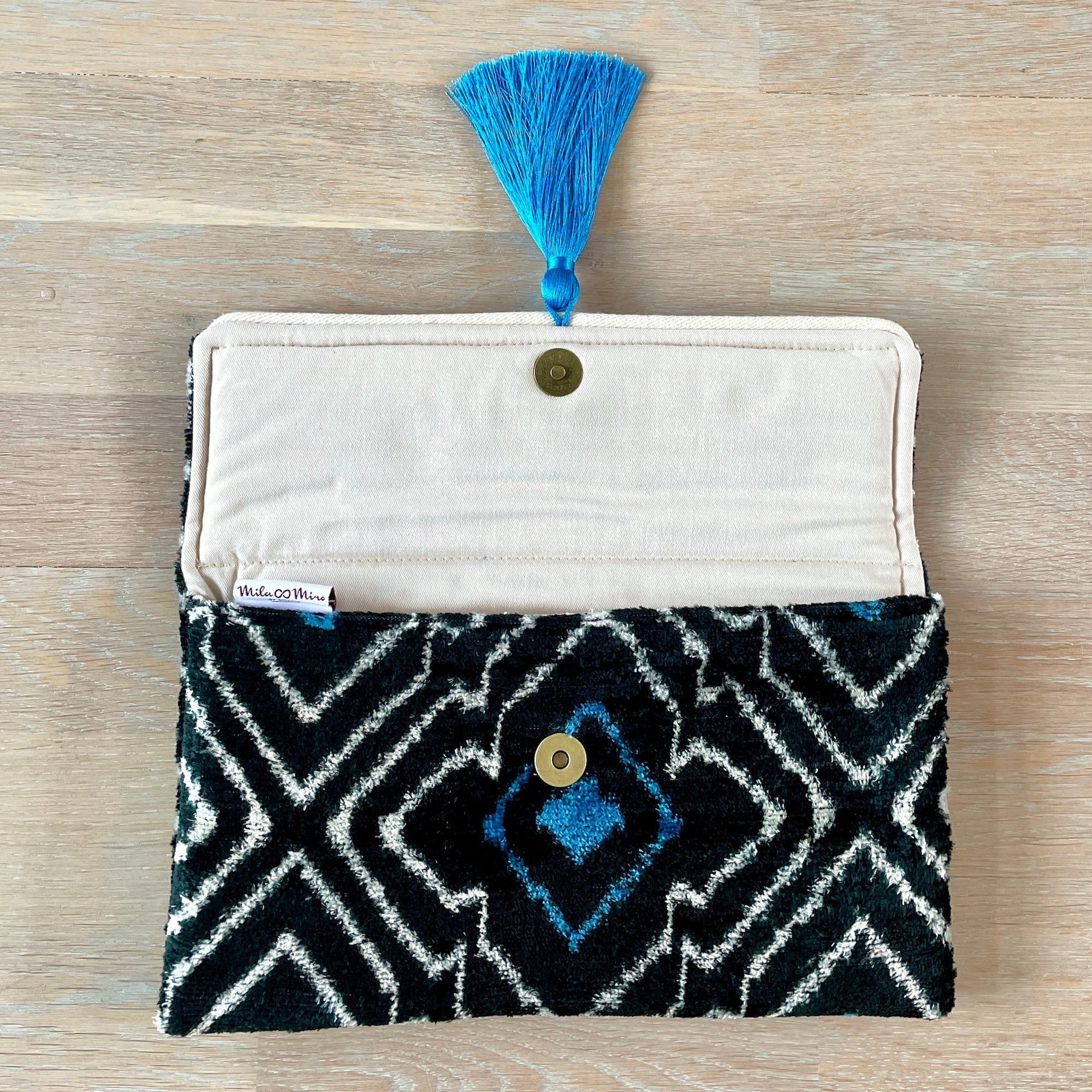Stylish Ikat Clutch Bag for Women - Taormina Pattern Handbag - Perfect for Evening Parties, Weddings & Special Occasions