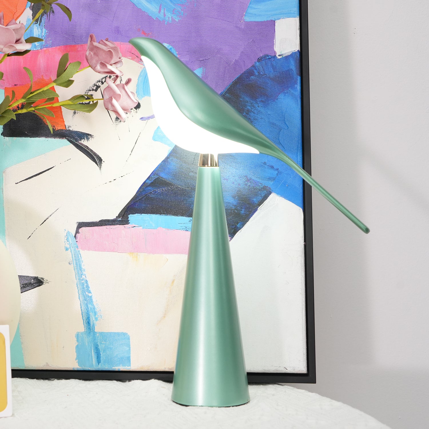 Magpie Art Table Lamp - Modern Decorative LED Desk Light for Home Office, Bedroom & Living Room - Perfect for Reading, Working & Relaxing