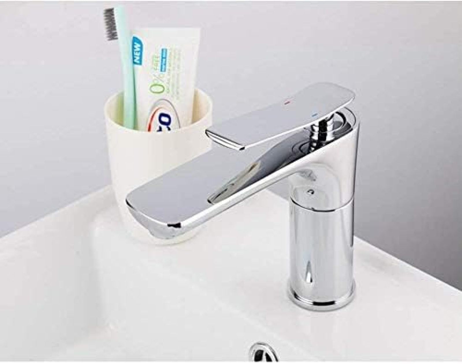 Premium CRJUS Kitchen Faucet - Modern Brass Mixer Tap with Hot & Cold Water Control - Water Saving Design for Bathroom & Kitchen Sinks - Perfect for Home Renovation & Daily Use
