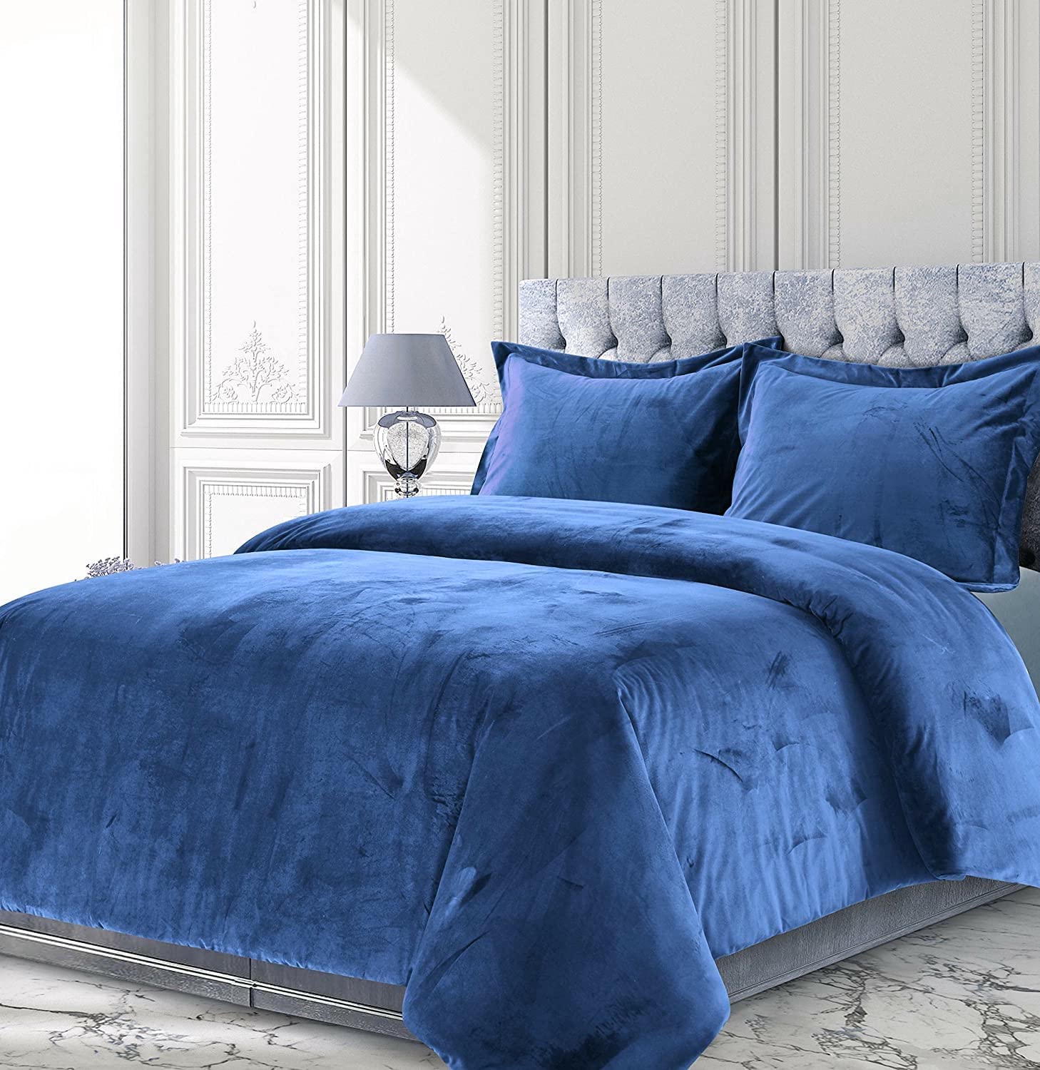 Luxurious Crinkle Crushed 600 GSM Light Blue 88'' x 88'' Venice Velvet Queen Comforter Set - Sherpa Quilted Duvet Insert for Cozy Winter Bedding - Perfect for Master Bedroom, Guest Room & Hotel Decor
