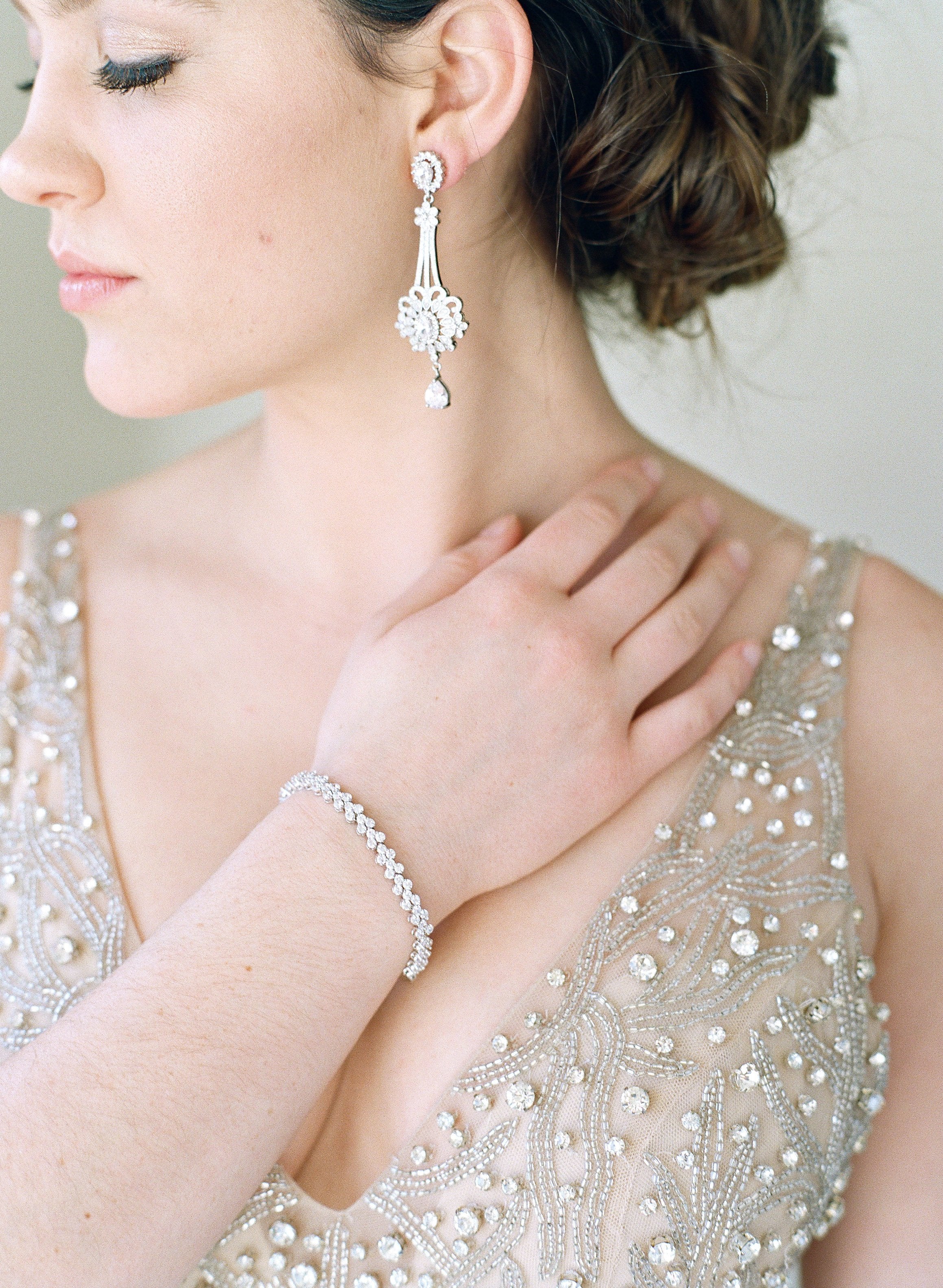 Art Deco Bridal Tiara - Vintage Inspired Wedding Headpiece for Brides, Bridesmaids & Prom - Perfect for Vintage, Gatsby & Themed Weddings