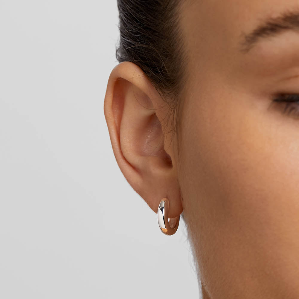 Stylish Mini Curve Hoop Earrings in Sterling Silver - Perfect for Everyday Wear & Special Occasions