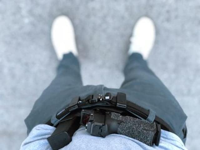 Minimalist Everyday Carry Belt for Men - Black, Medium (32-36 Inch Waist) | Slim & Durable EDC Belt | Perfect for Work, Travel & Outdoor Activities
