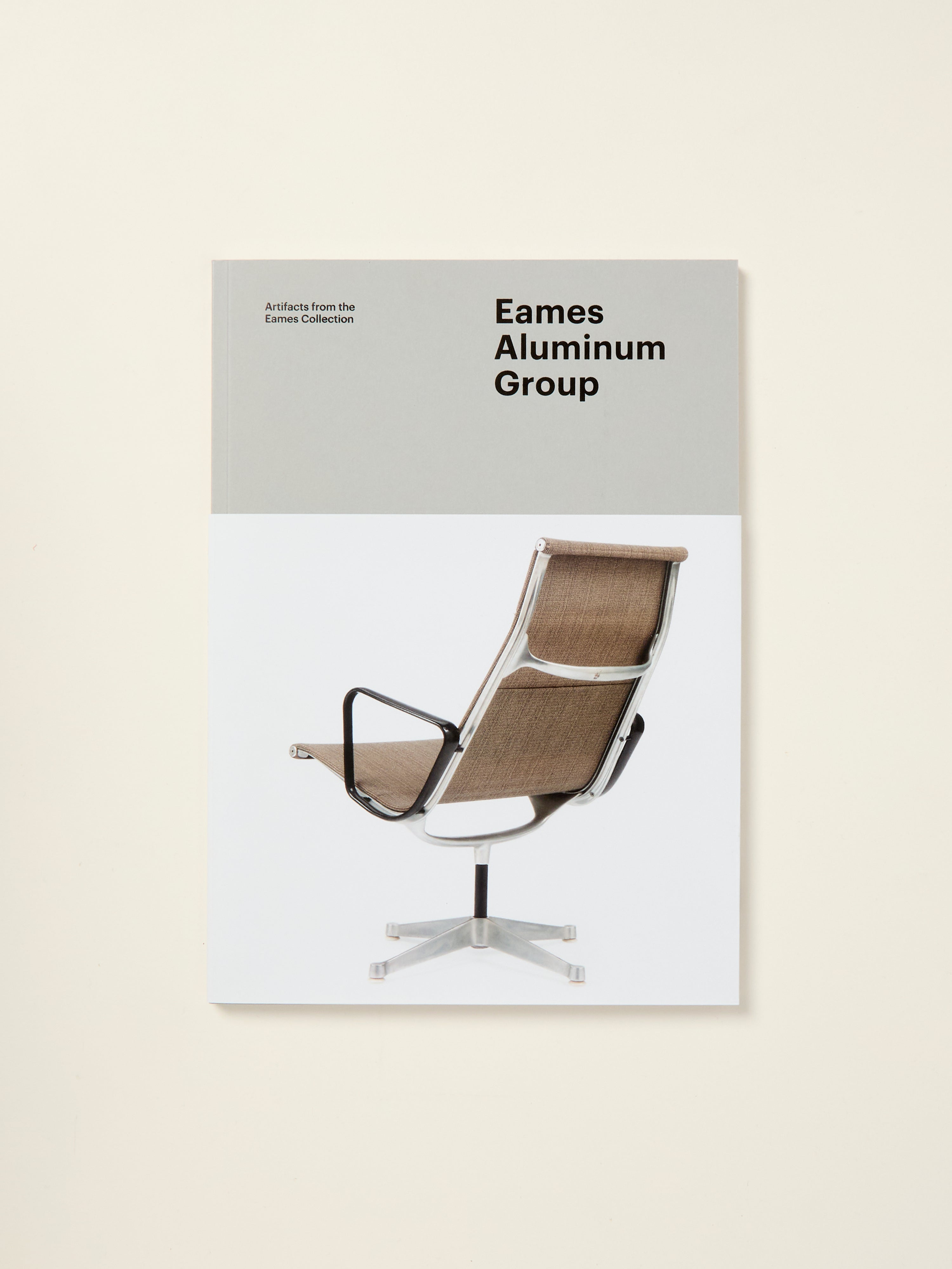 Eames Aluminum Group Chair - Mid-Century Modern Office & Lounge Furniture for Home & Workspace - Inspired by Eames Collection Artifacts