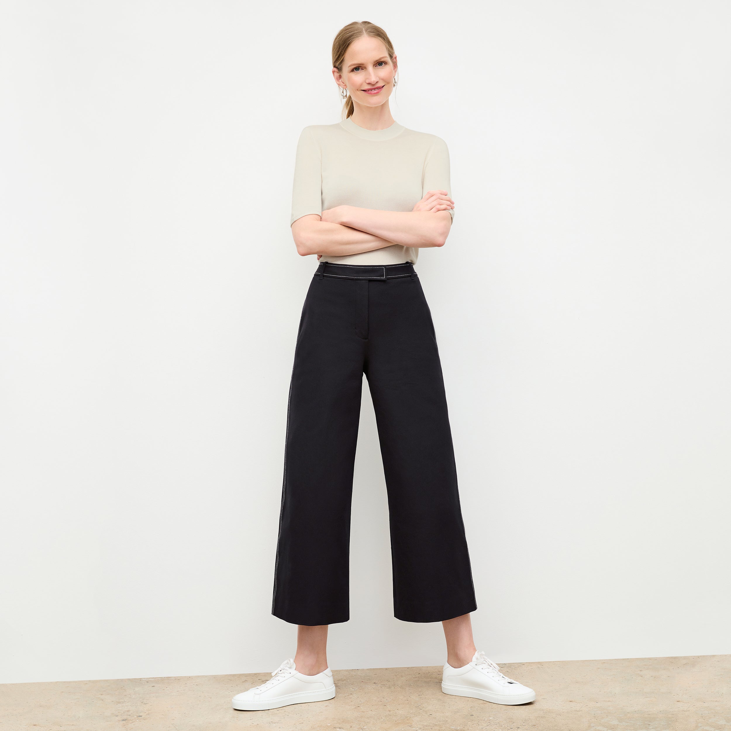 Abby Jean Contrast Stitch Eco-Friendly Denim Jeans - Black | Sustainable Fashion for Casual Wear & Everyday Outfits