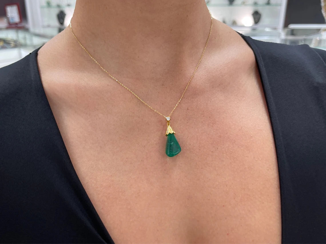 13.50 Carat Natural Colombian Emerald Baroque Pendant Necklace with Diamond Accent - Elegant Jewelry for Women, Perfect for Weddings, Parties & Special Occasions