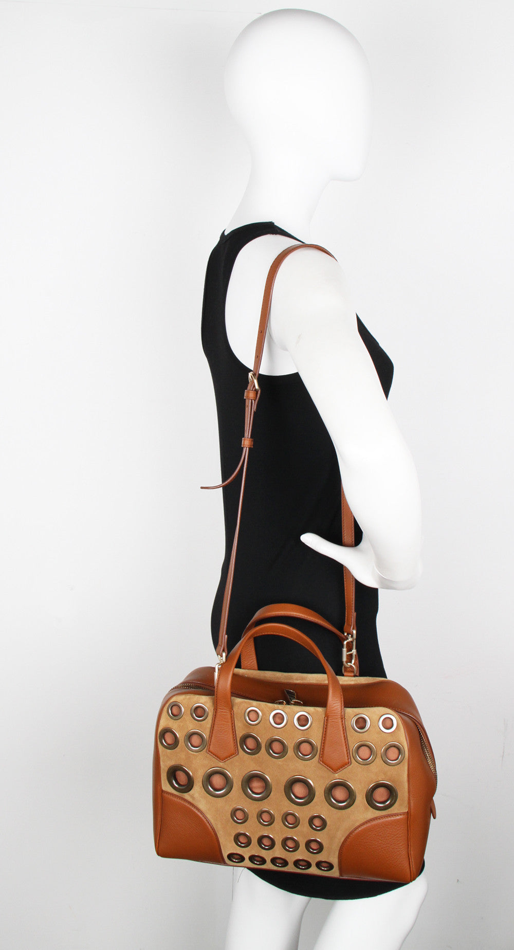Le Coussin Boston Eyelet Bag in Caramel - Stylish & Spacious Leather Shoulder Bag for Women | Perfect for Work, Travel & Everyday Use