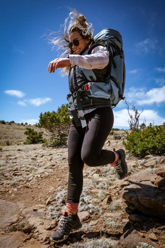 Mountainsmith Apex 60 Backpack - Lightweight Hiking Backpack for Men & Women, 60L Capacity, Durable Travel Backpacking Gear in Smoke Blue - Perfect for Camping, Trekking & Outdoor Adventures