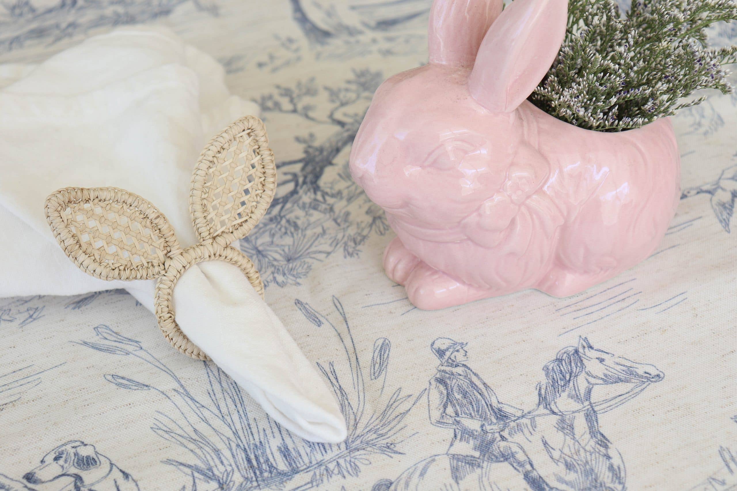 Natural Bunny Ears Napkin Rings - Elegant Easter Table Decor for Spring Celebrations & Dinner Parties