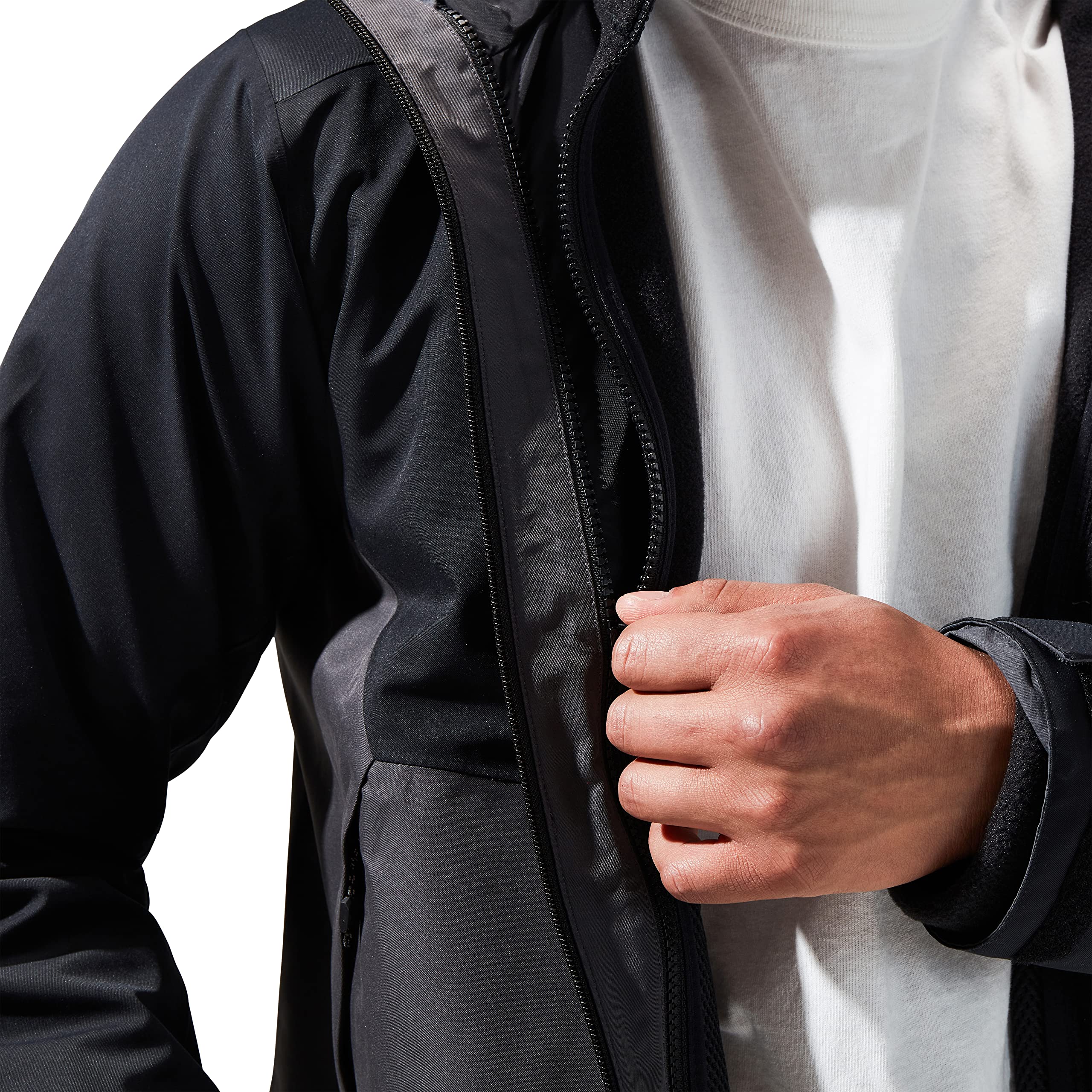 Berghaus Men's Fleece Jacket with Polartec Prism Technology - Lightweight Warm Winter Coat for Hiking, Camping & Outdoor Activities