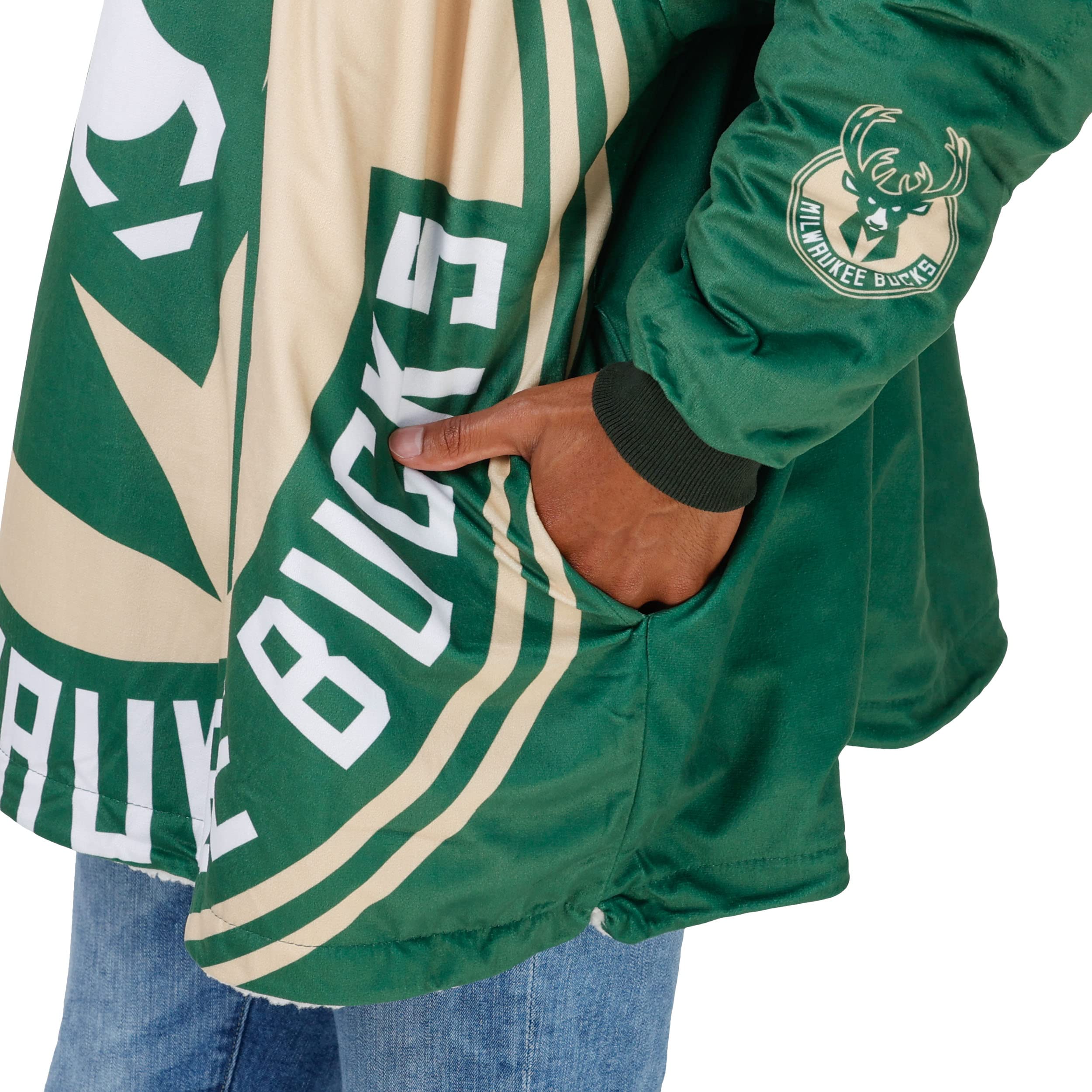 FOCO Milwaukee Bucks NBA Reversible Colorblock Hoodie - Men's Basketball Fan Apparel for Game Day & Casual Wear
