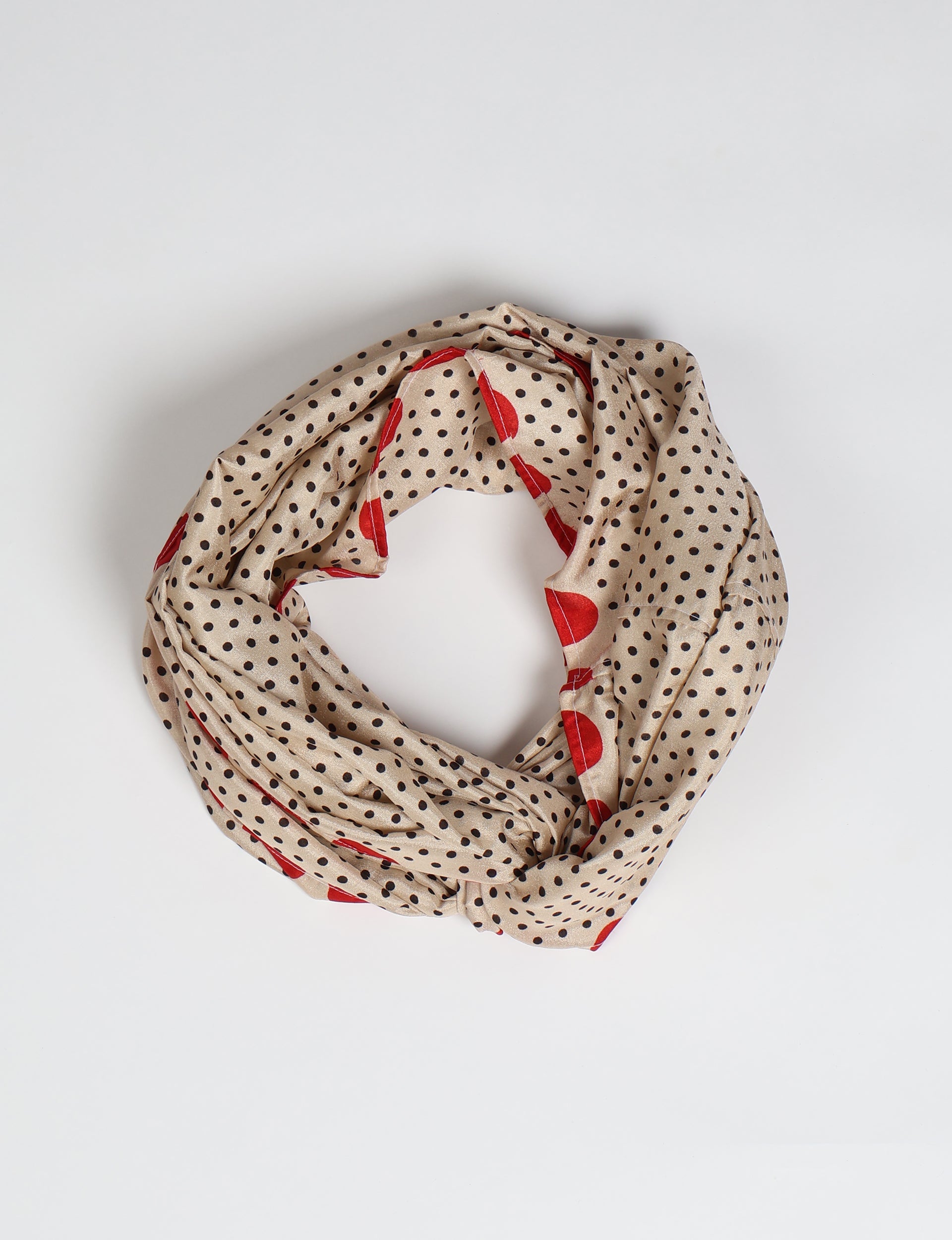 Loop Scarf 42 - Soft & Warm Infinity Scarf for Women & Men - Cozy Winter Fashion Accessory - Perfect for Outdoor Activities, Travel & Casual Wear