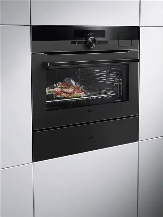 AEG 45cm SteamPro Compact Oven - Matte Black | Energy Efficient Countertop Oven for Baking, Roasting & Reheating | Perfect for Small Kitchens & Apartments