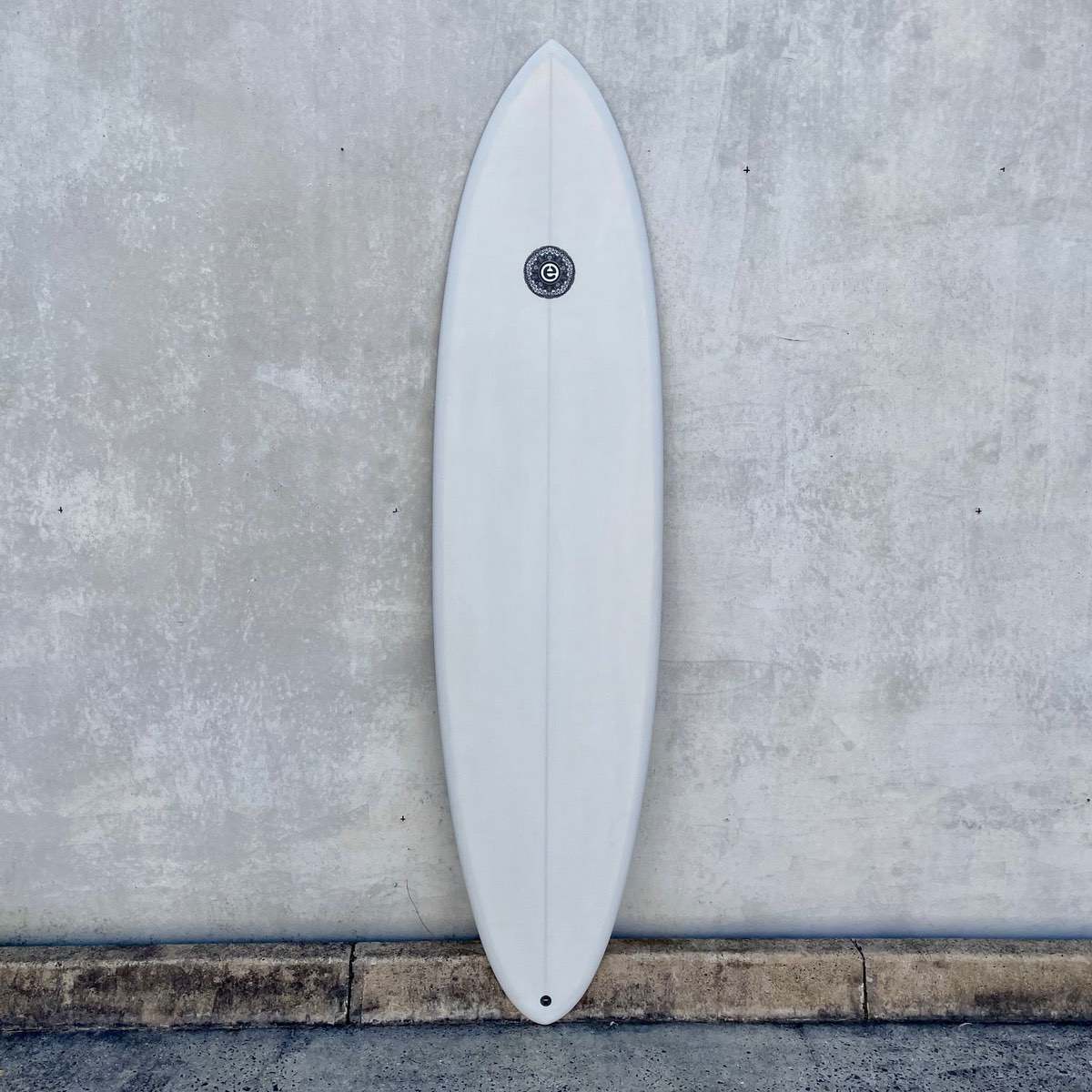 Elemnt Mid Length Dune 7'0 Surfboard with FCS2 Fin System - Perfect for Intermediate Surfers & Beach Wave Riding