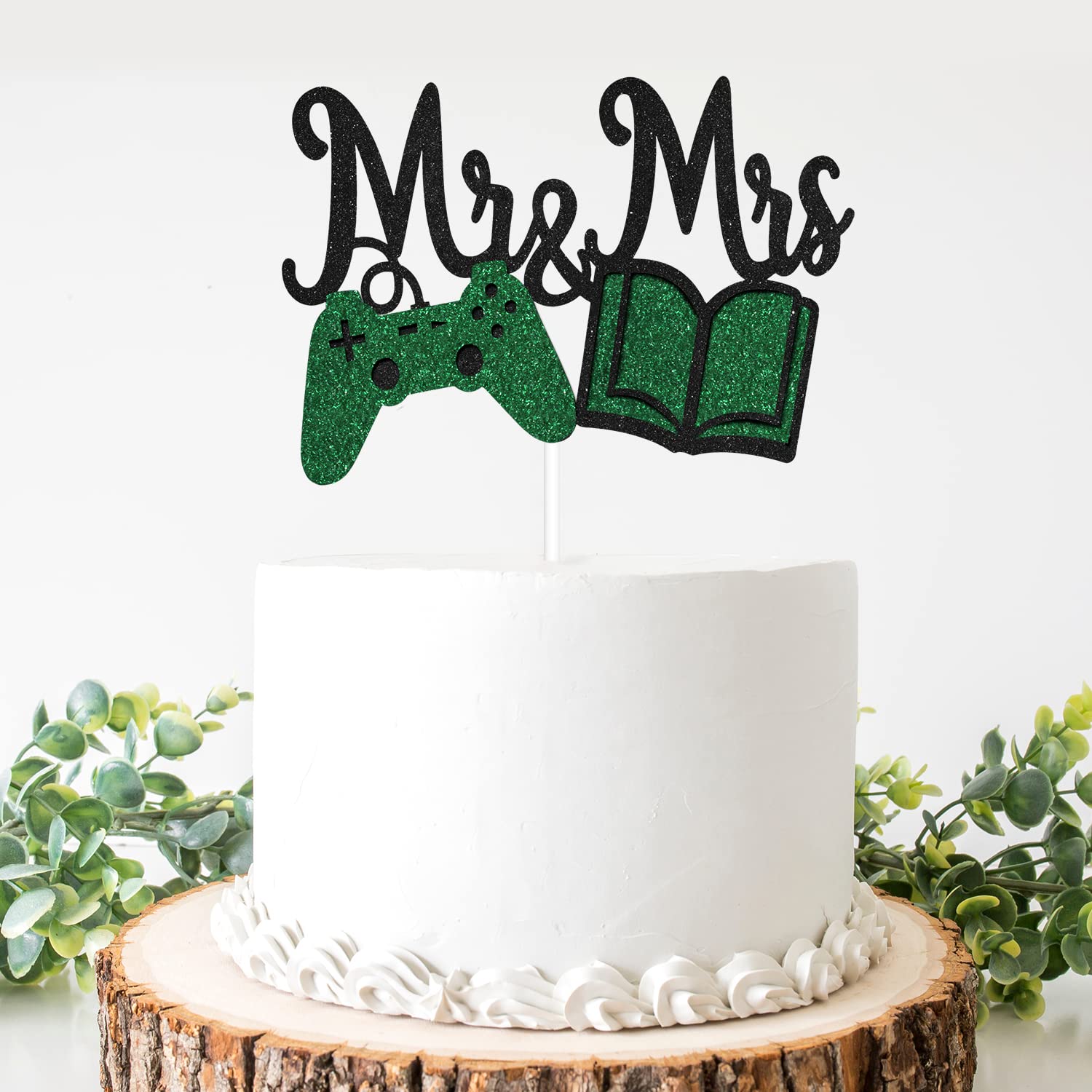 Mr & Mrs Wedding Cake Topper - Glitter Game Controller & Book Design - Funny Bridal Shower & Engagement Party Decoration - Perfect for Gamer Couples Wedding Cakes