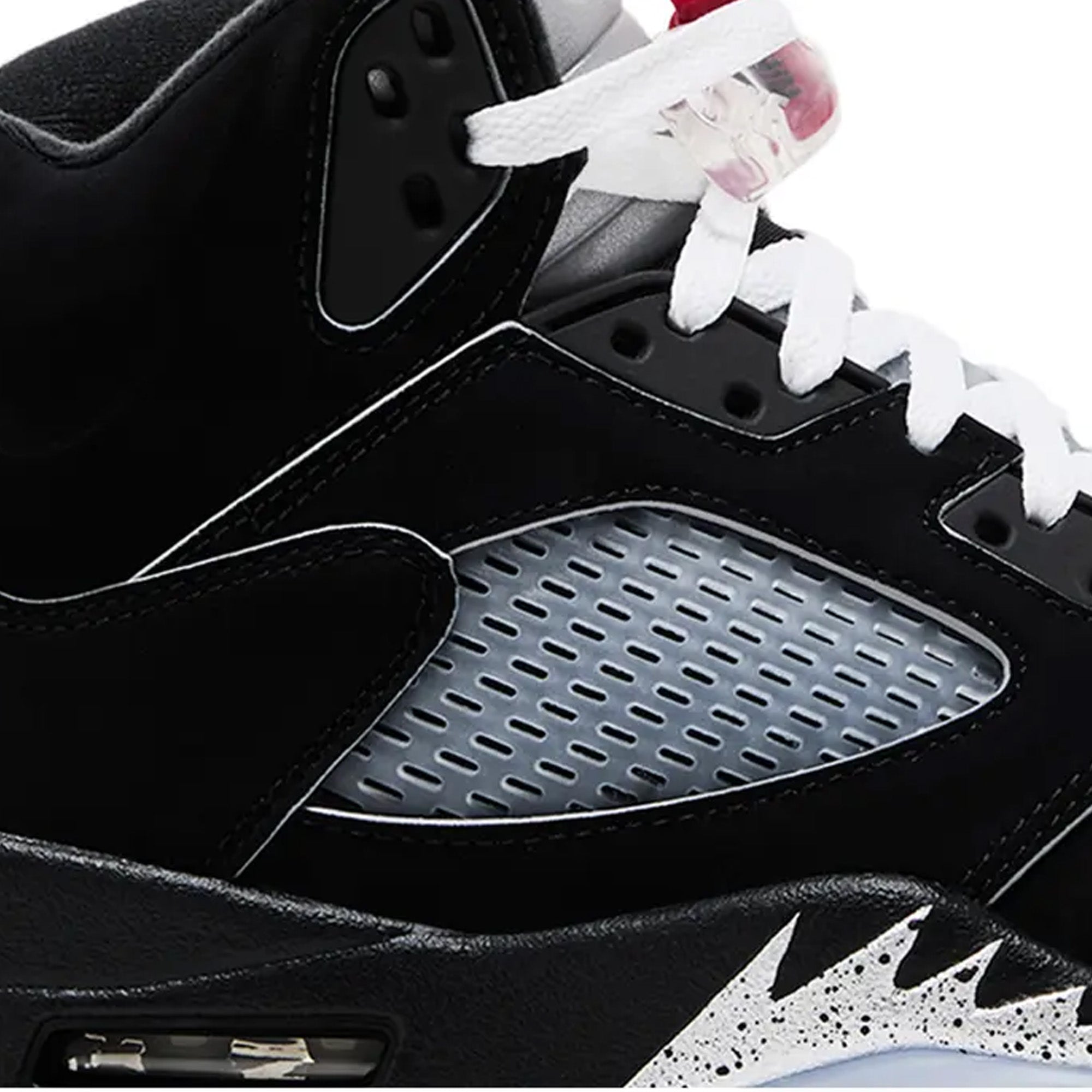 Air Jordan 5 Retro OG 'Black Metallic Reimagined' (2025) - Authentic Men's Basketball Shoes for Sneaker Collectors & Streetwear Fashion - Perfect for Casual Wear, Sports & Sneakerhead Collections