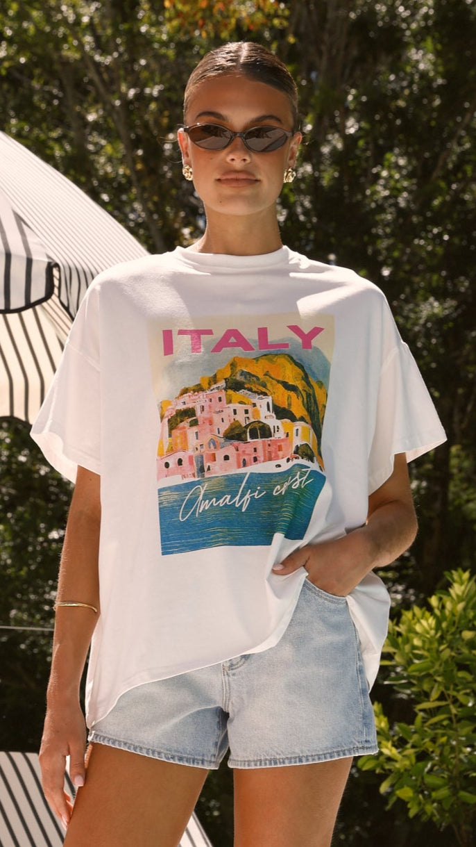 Premium Italy Graphic Tee - Soft White Cotton T-Shirt for Men & Women | Casual Wear, Street Style, Gift Idea