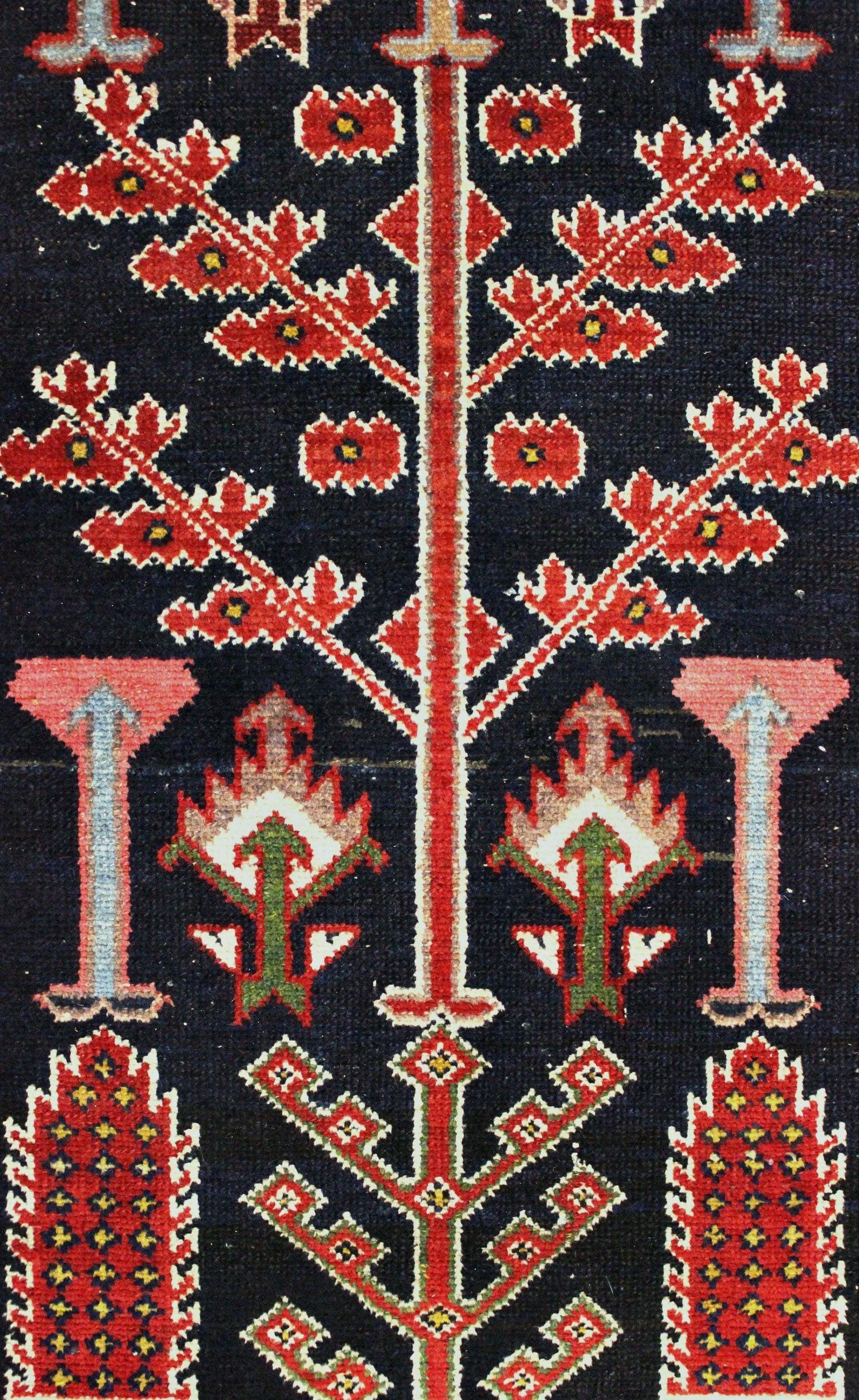 Antique Bakhtiari Handwoven Tribal Rug - Authentic Persian Wool Carpet - J67495 - Perfect for Living Room, Bedroom & Home Decor