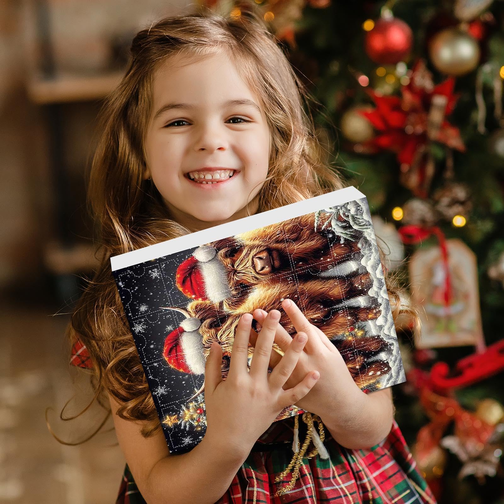 Highland Cow Christmas Countdown Calendar | Festive Highland Cow Advent Calendar | Christmas Decor with Cute Highland Cow Design - Perfect for Holiday Home Decor & Gift Giving